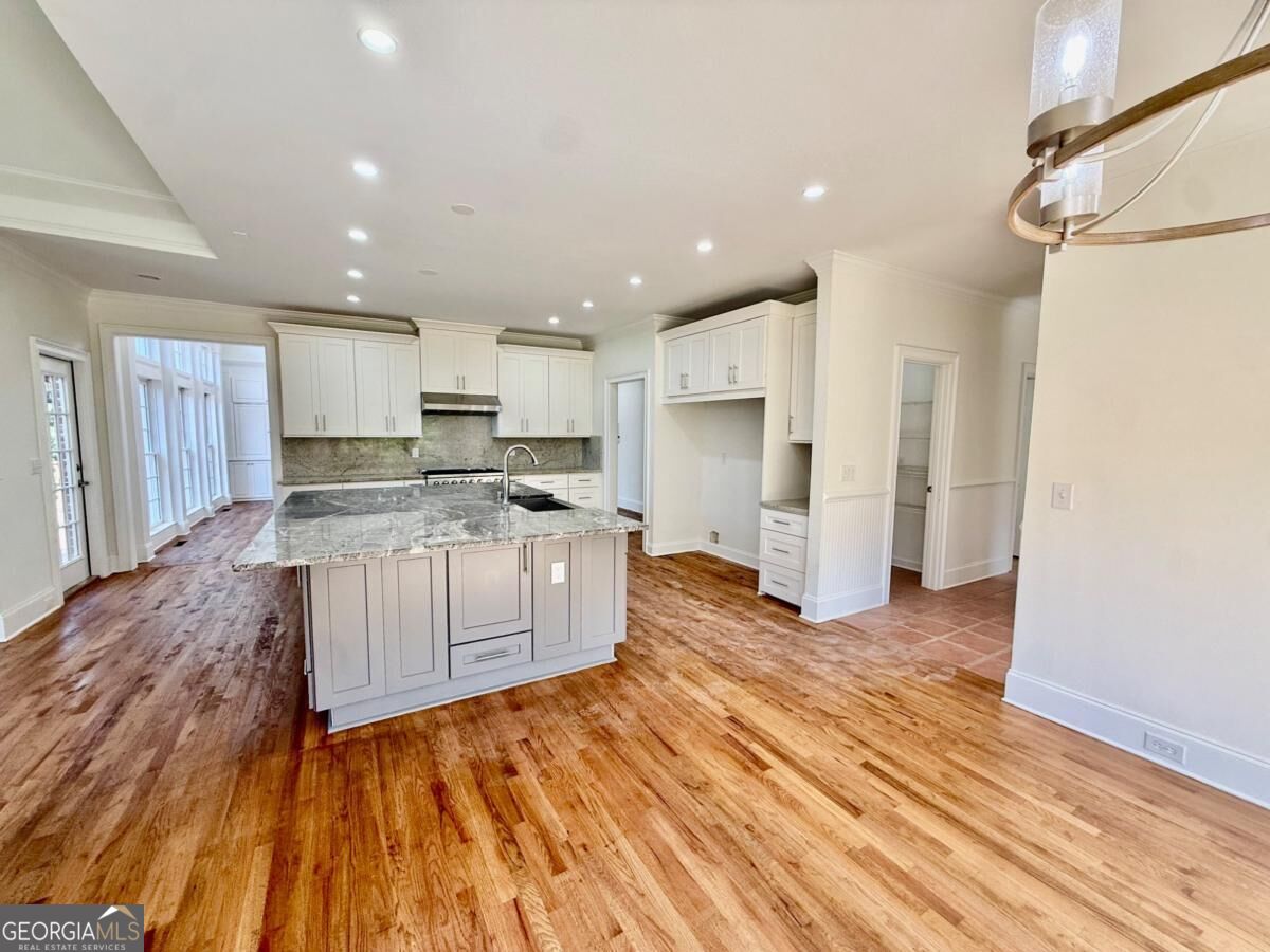 7945 Saint Marlo Fairway Drive Property Photo 17