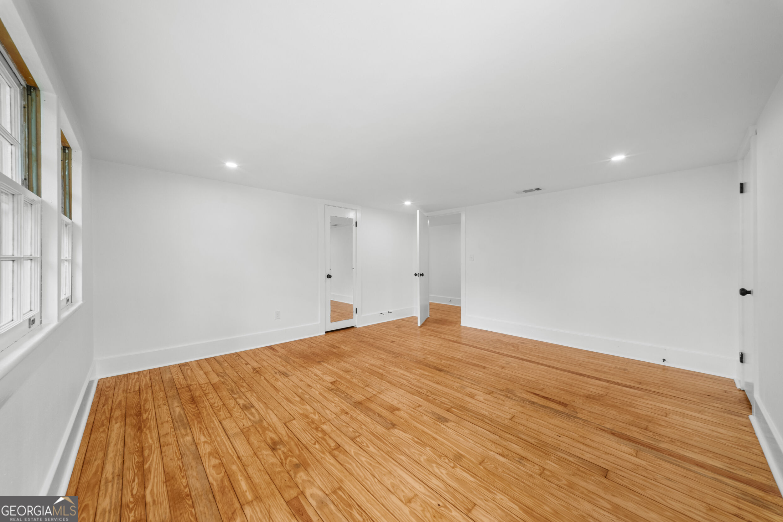 806 N Main Street Property Photo 39