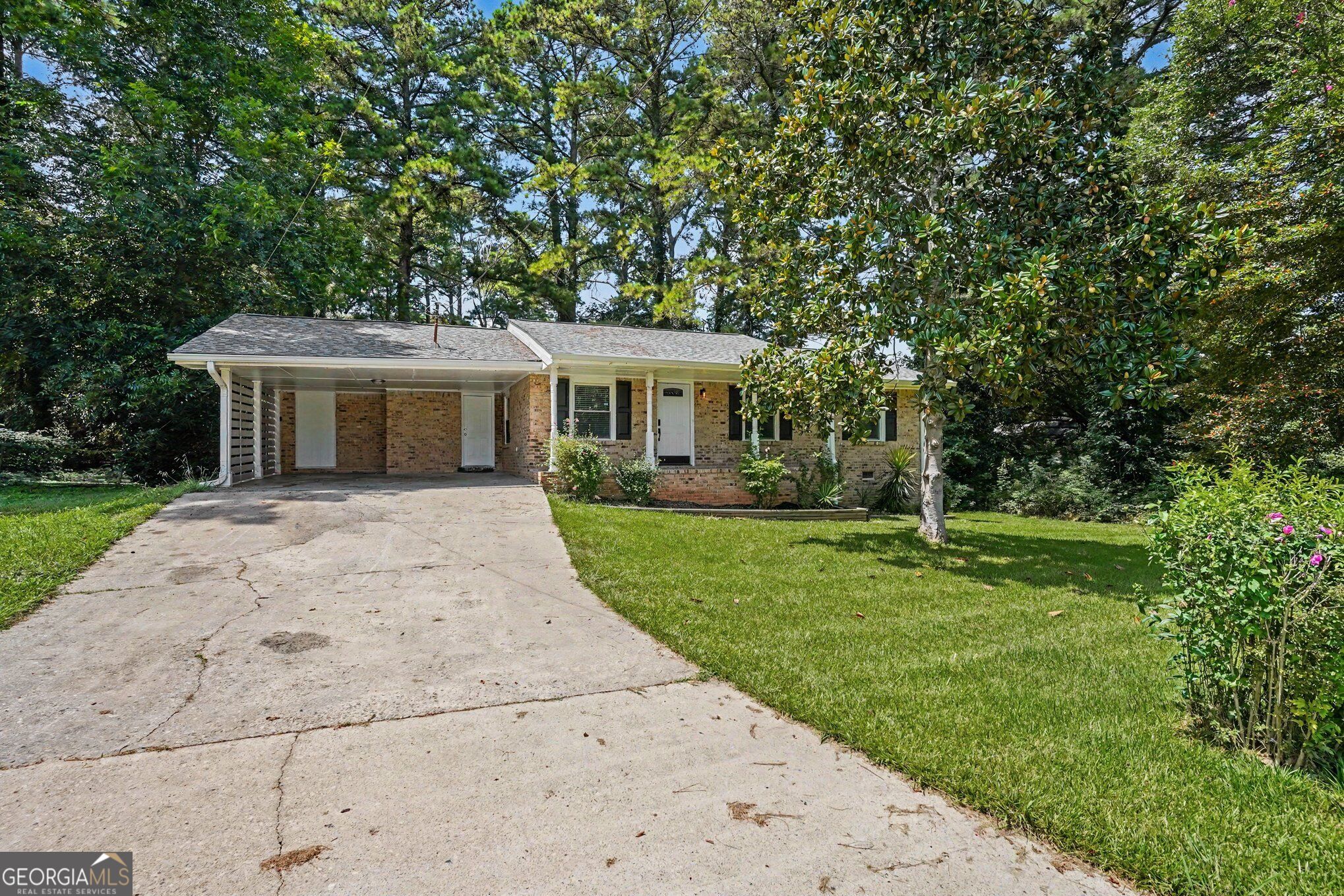 5893 Ronnie Drive Property Photo 1