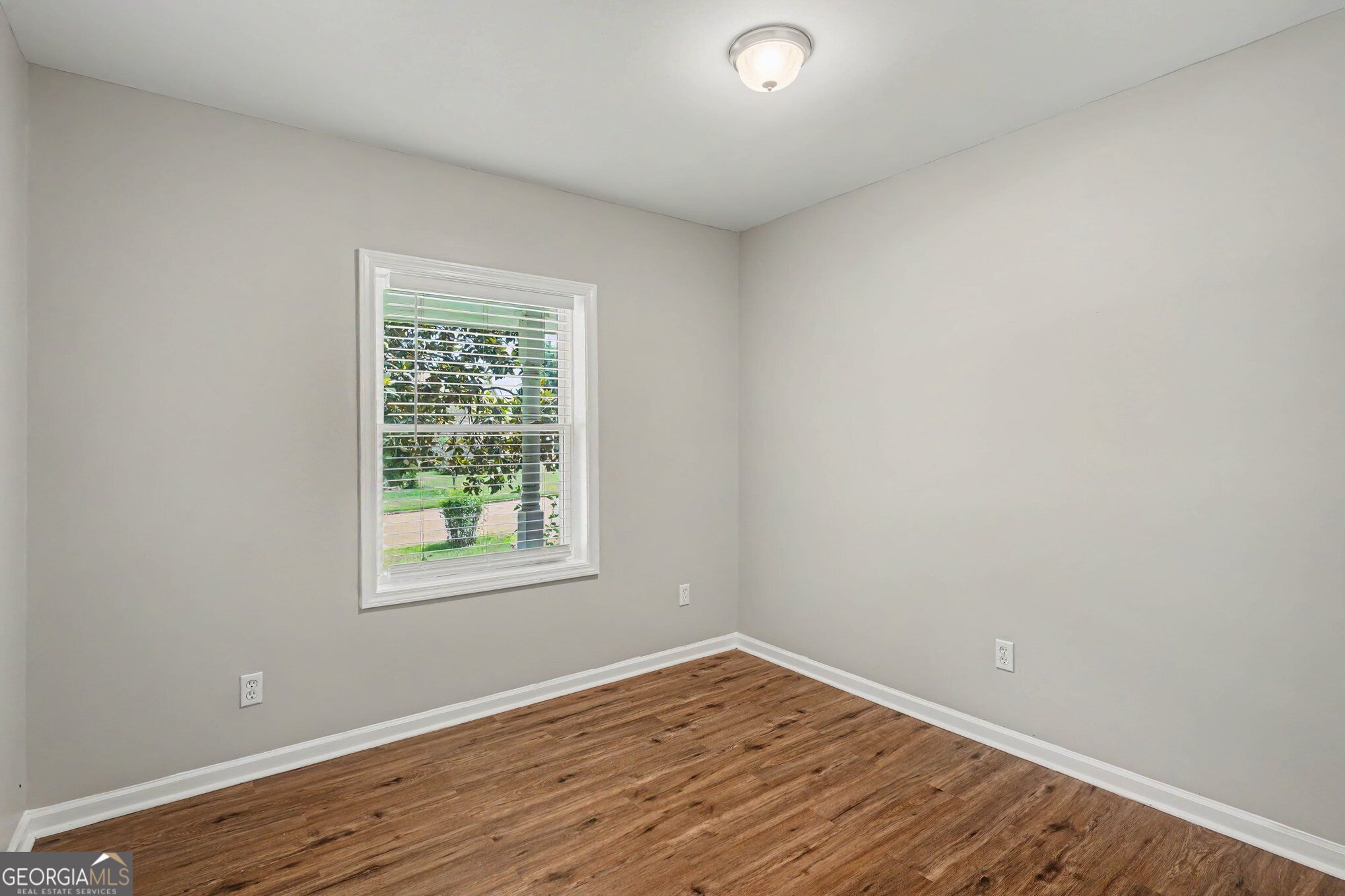 5893 Ronnie Drive Property Photo 13