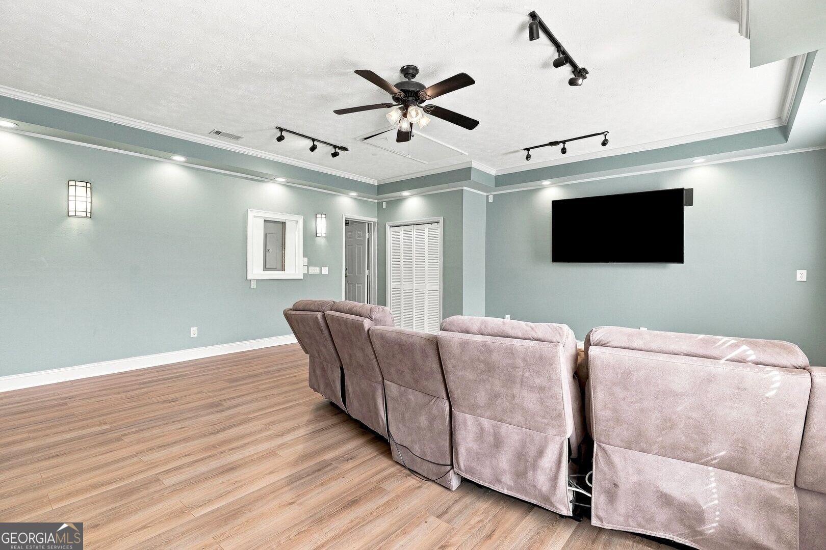 1203 Foxcreek Drive Property Photo 17