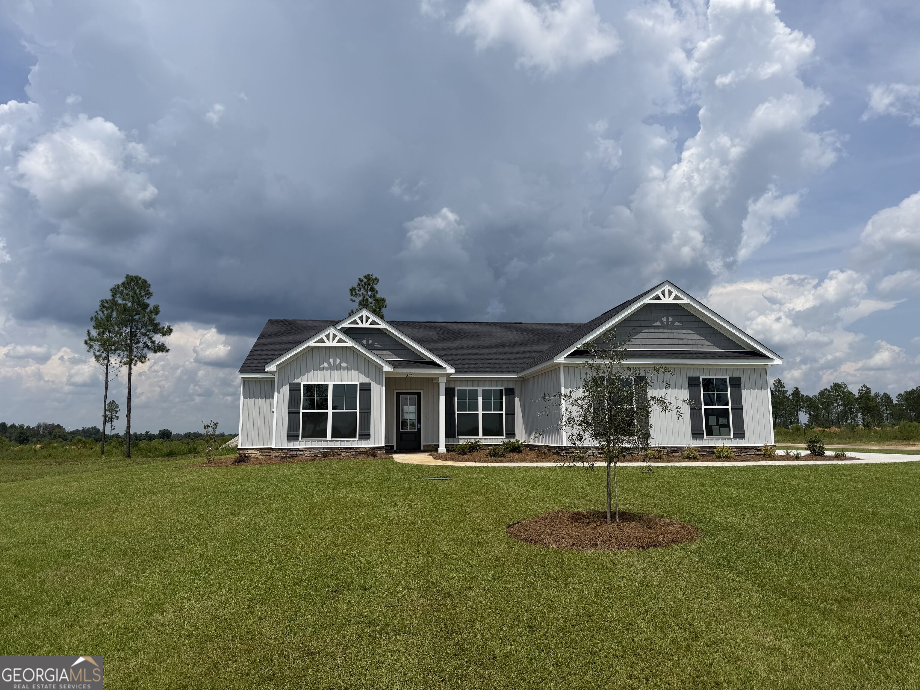325 Livingston Bend Property Photo 1