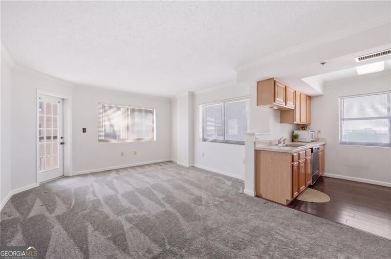 795 Hammond Drive # 1912 Property Photo 4