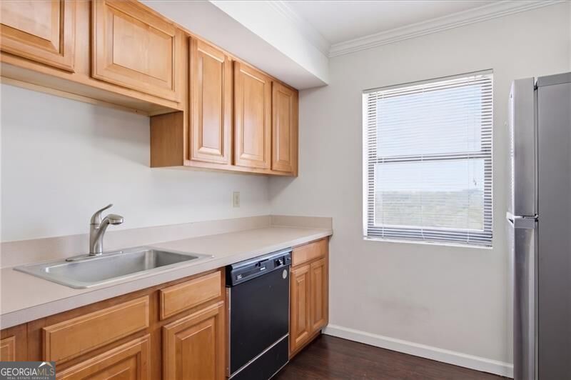 795 Hammond Drive # 1912 Property Photo 8
