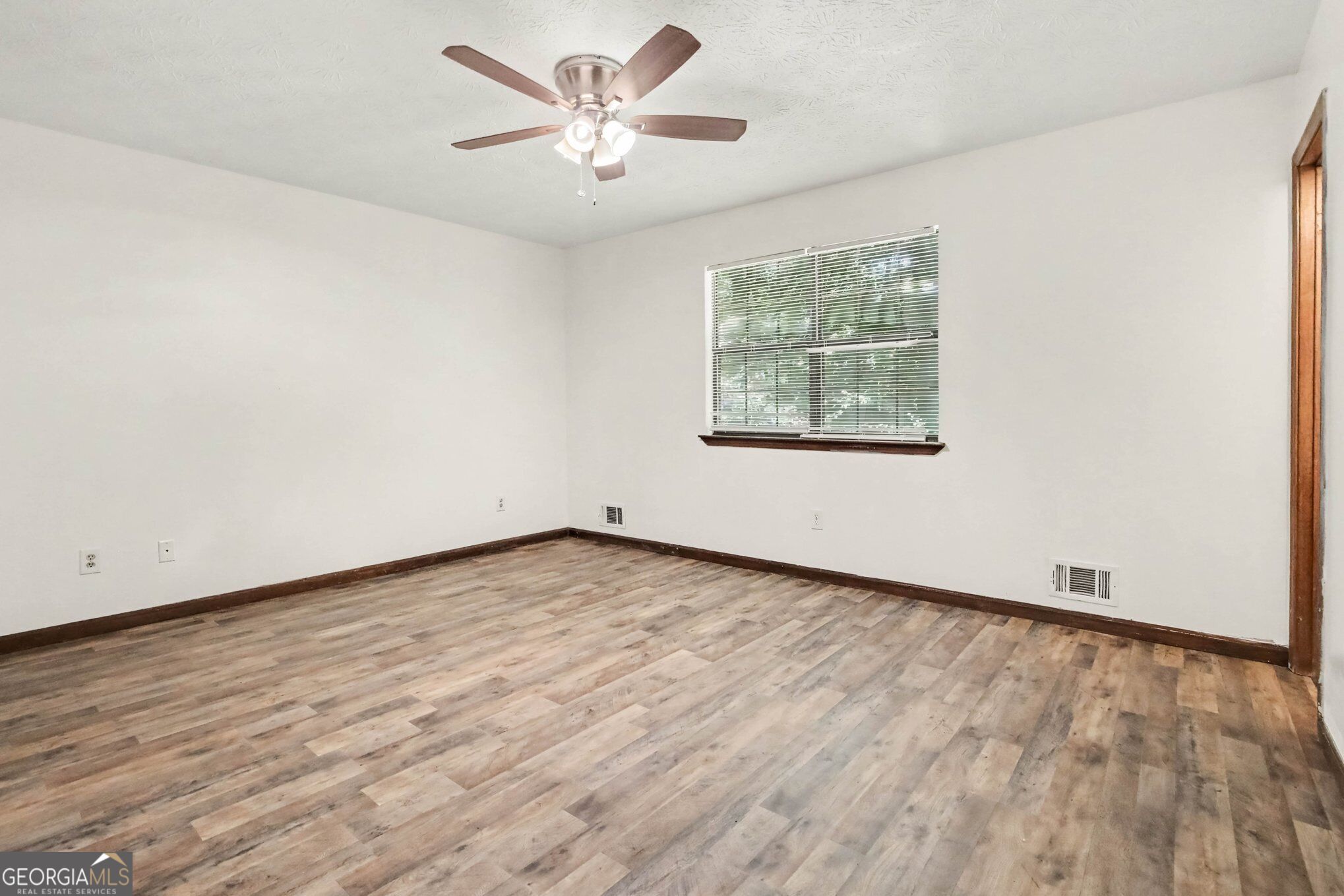 9115 Raven Drive Property Photo 11