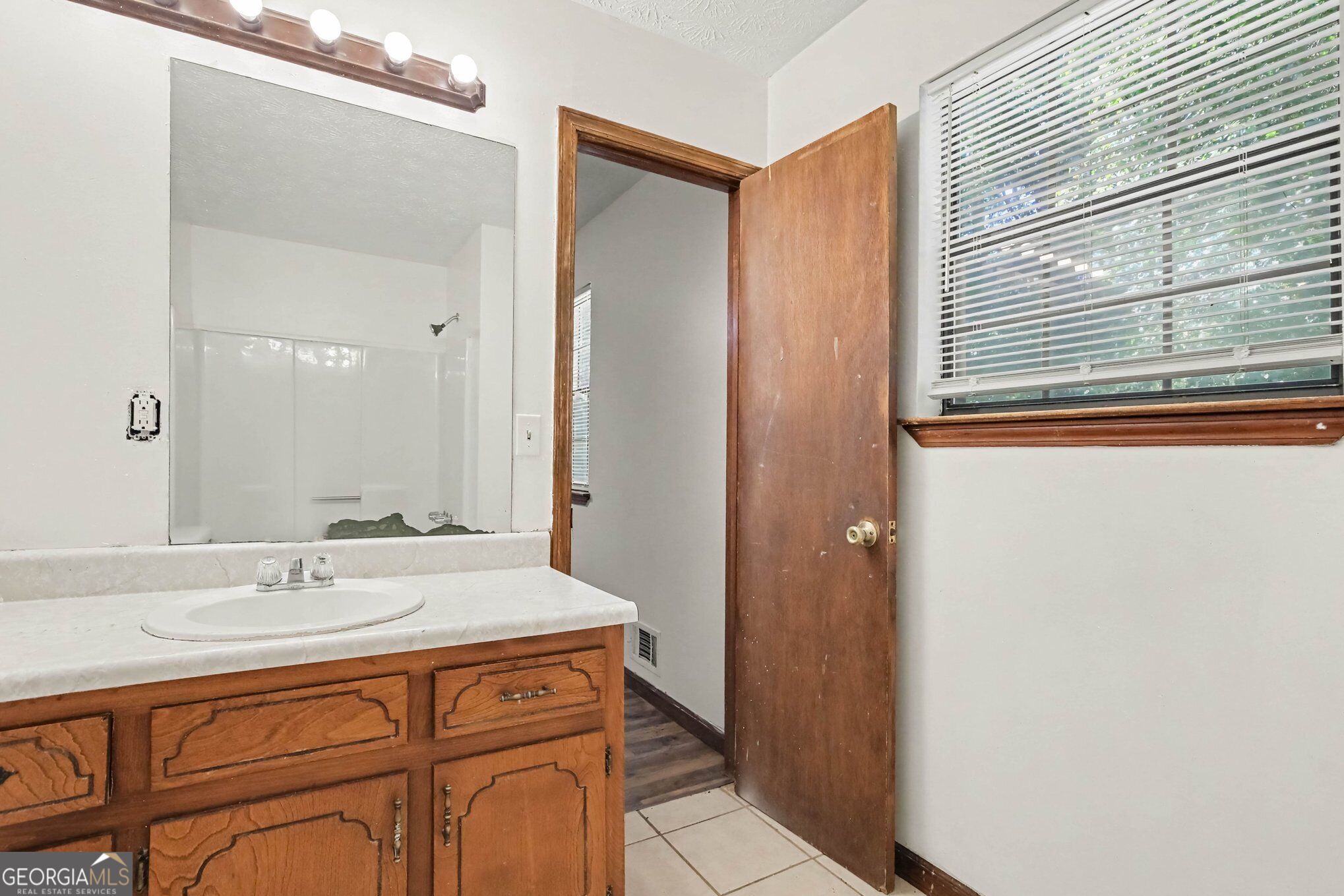 9115 Raven Drive Property Photo 15