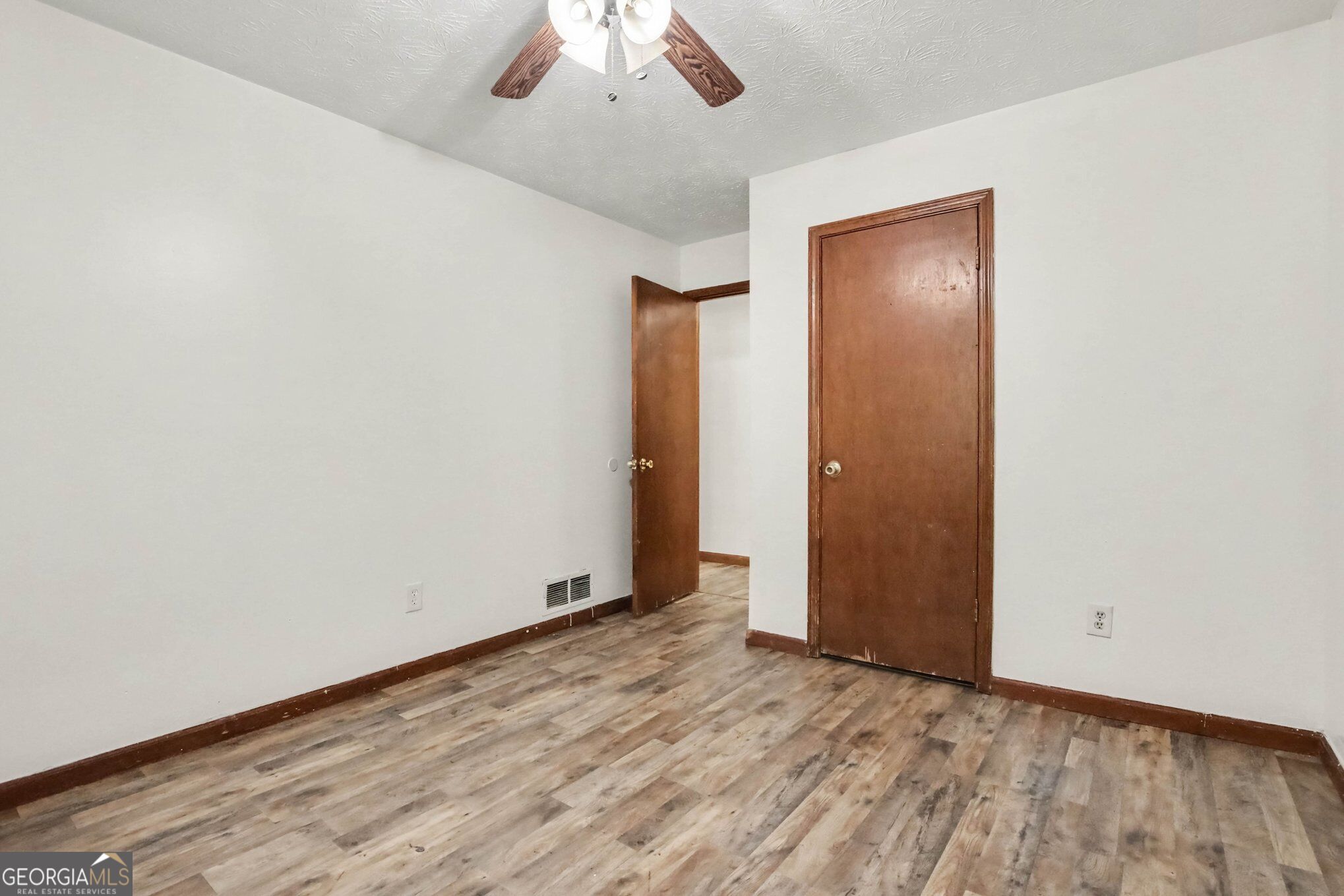 9115 Raven Drive Property Photo 18