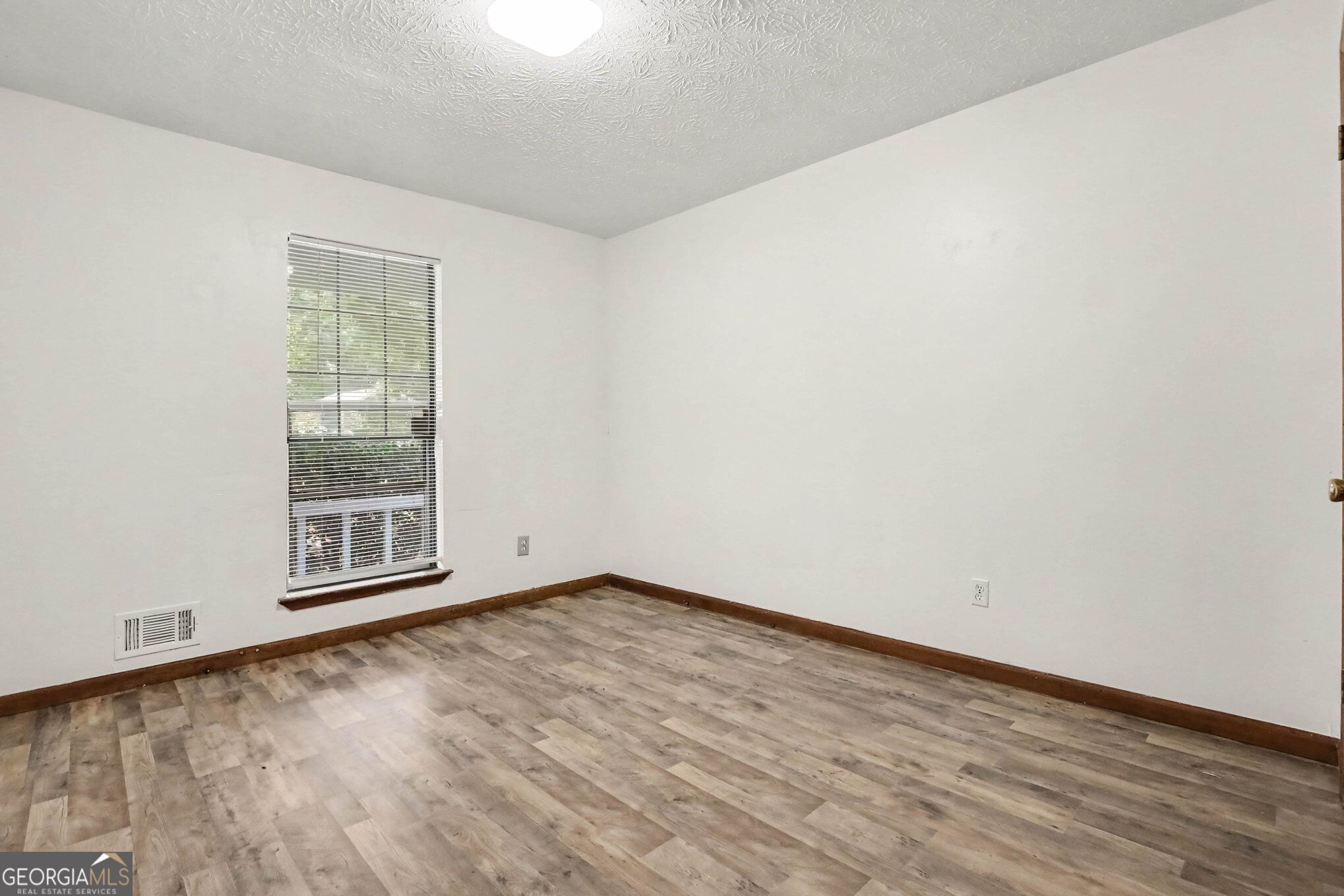 9115 Raven Drive Property Photo 19