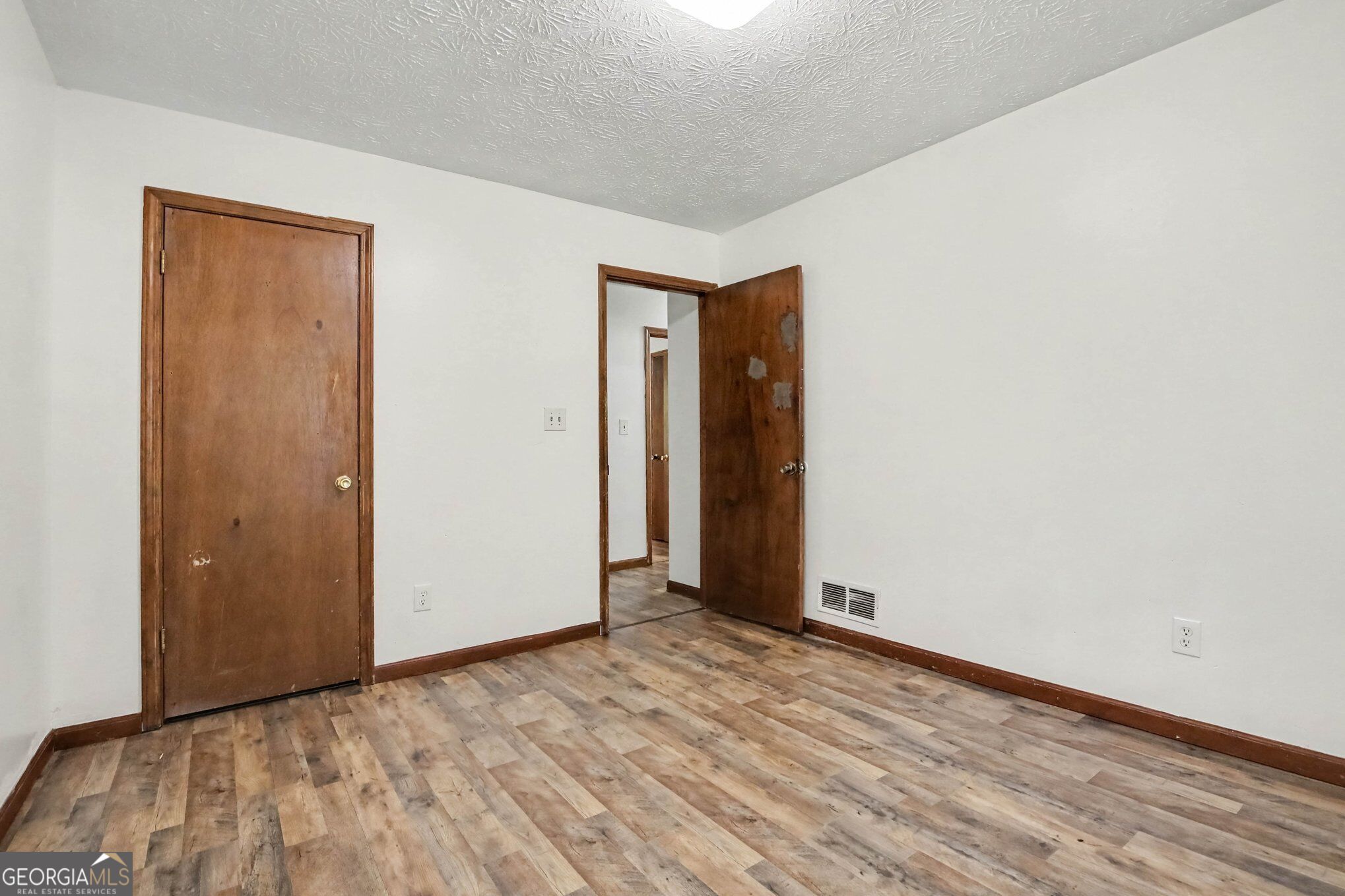 9115 Raven Drive Property Photo 21