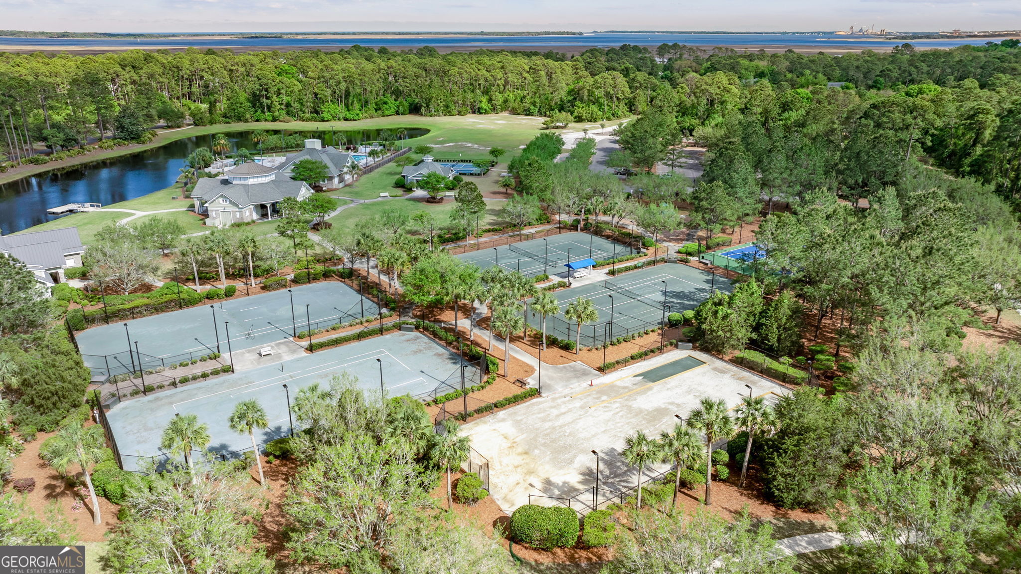 700 South Point Boulevard Property Photo 10