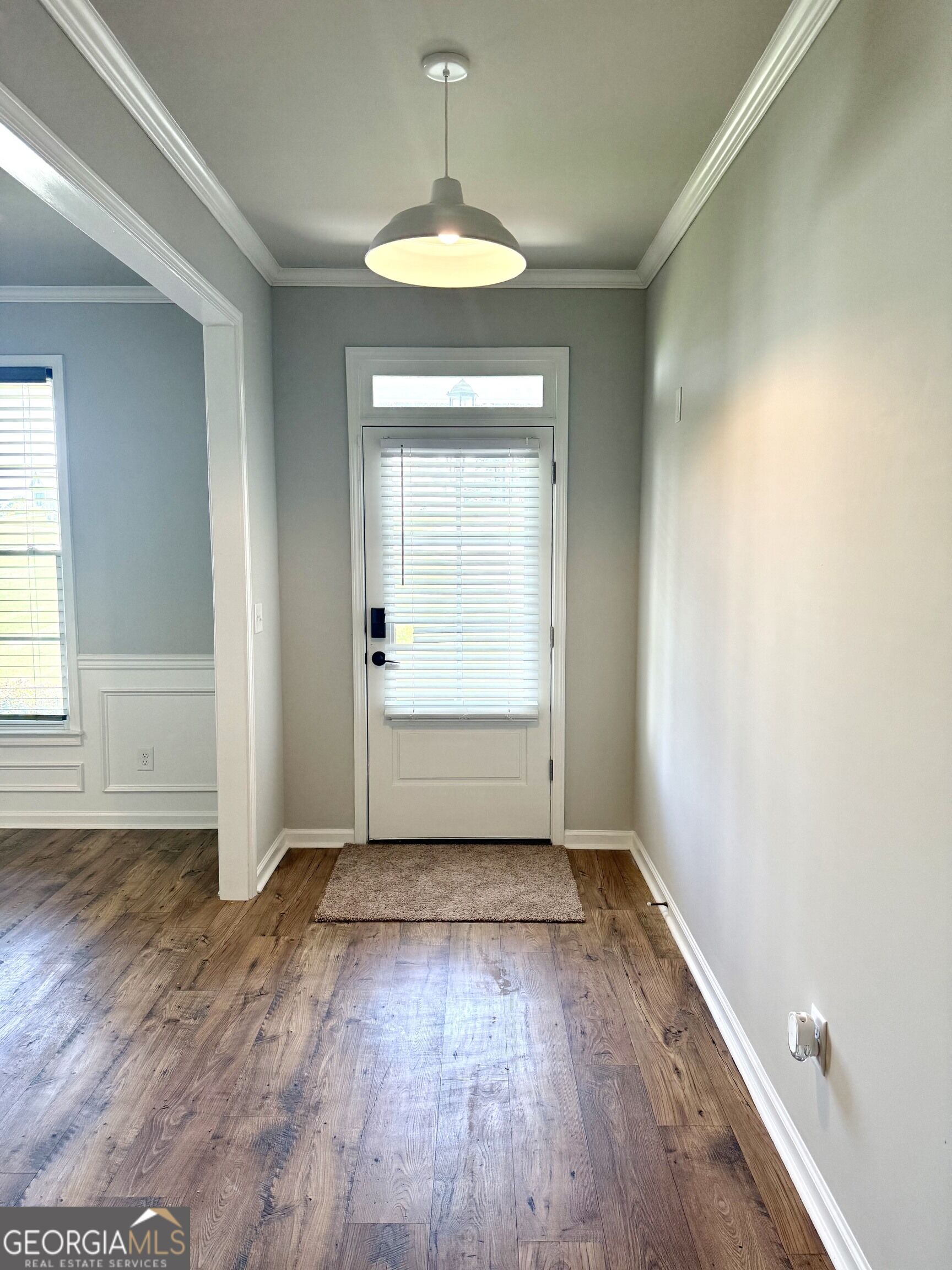 279 Greystone Court Property Photo 9