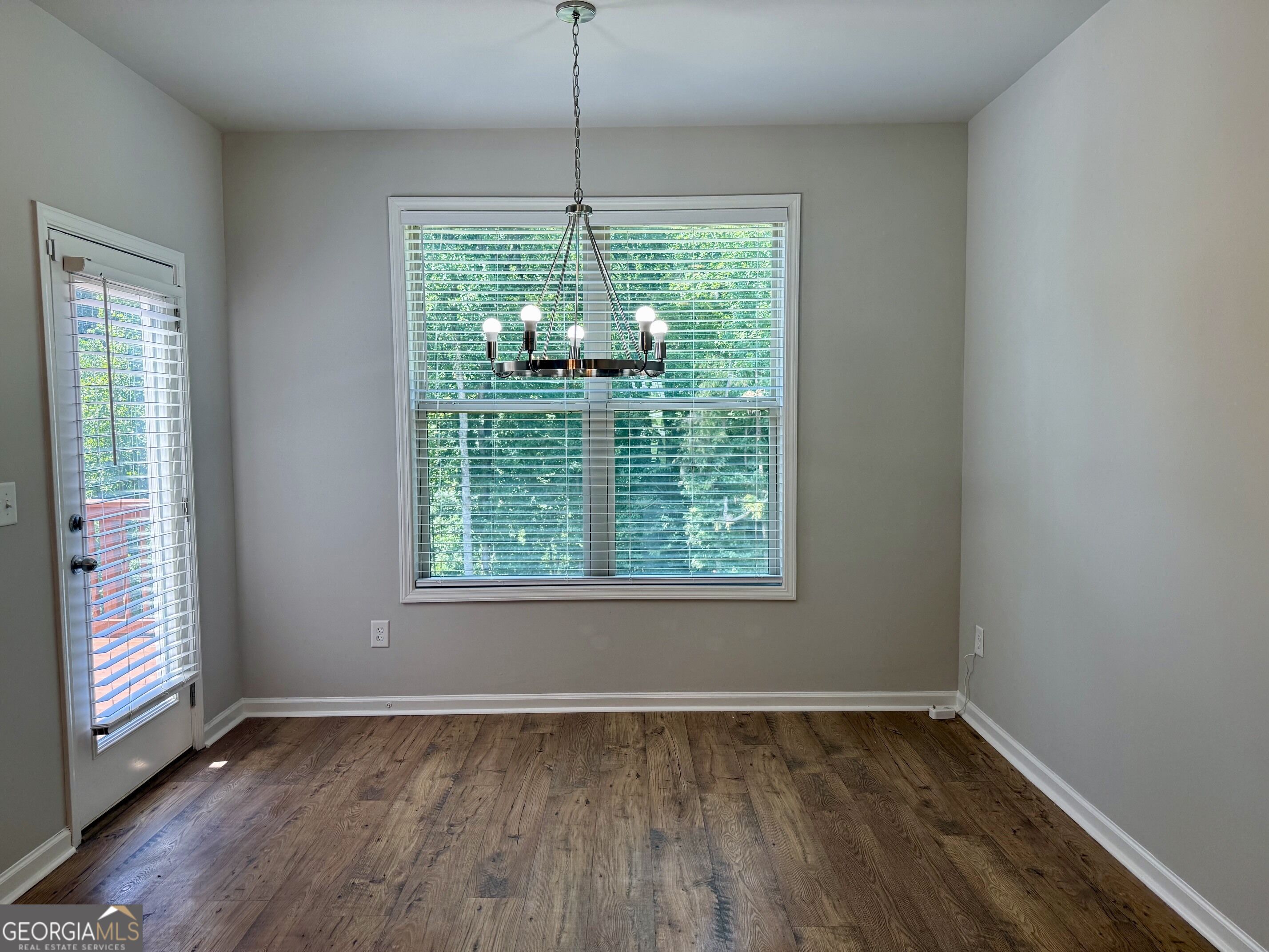 279 Greystone Court Property Photo 12