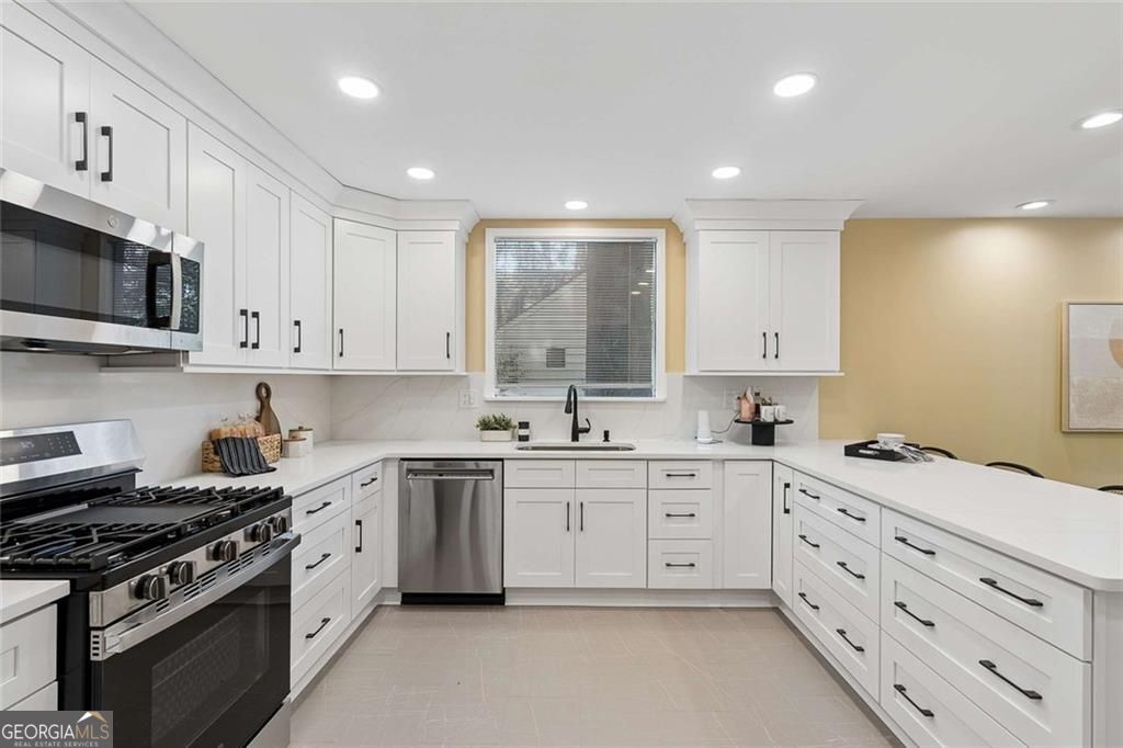 805 Holmes Street Nw Property Photo 16