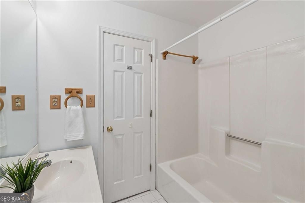 805 Holmes Street Nw Property Photo 22