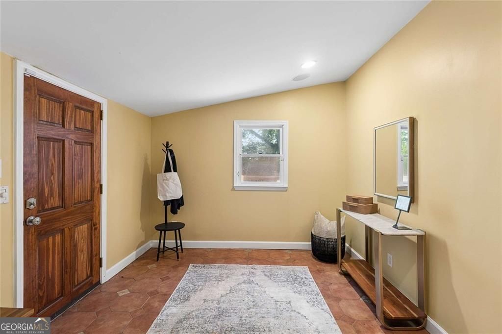 805 Holmes Street Nw Property Photo 25