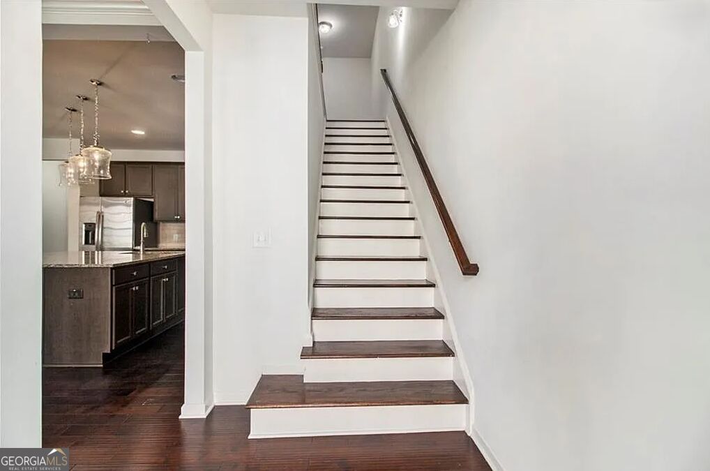 7599 Bucknell Terrace Property Photo 3