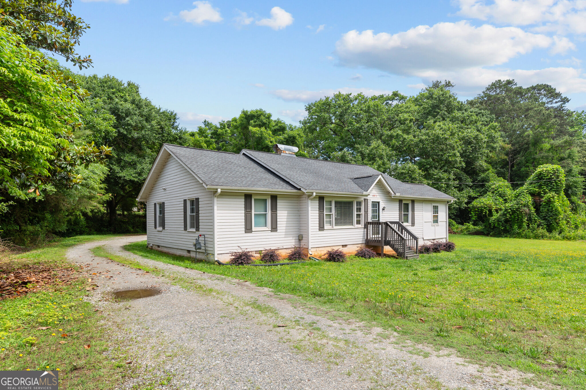 641 Highway 23 Nw Property Photo 2