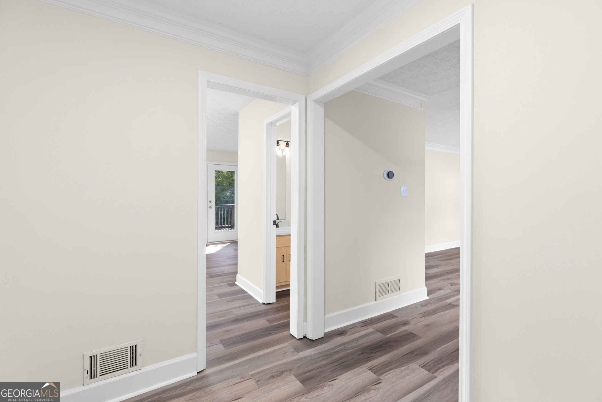 2250 Ridge Forest Drive Property Photo 5