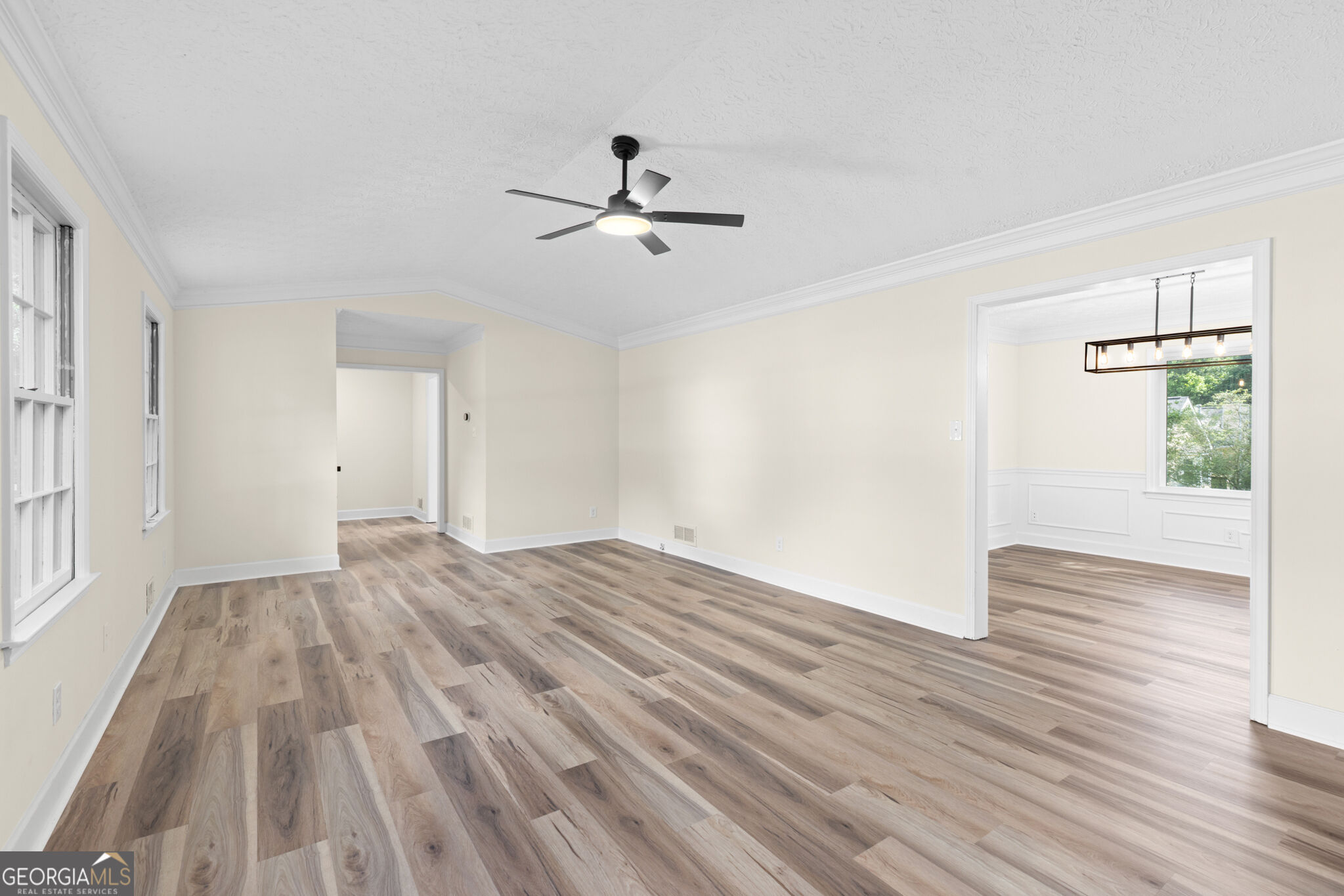 2250 Ridge Forest Drive Property Photo 10