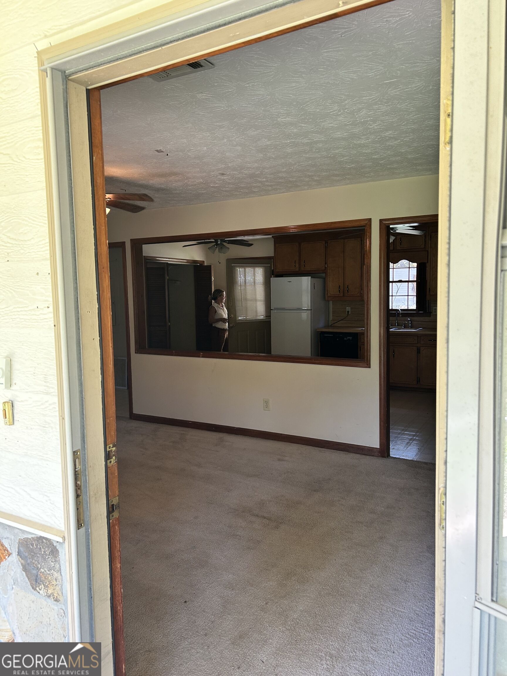 70 E Dollar Circle Property Photo 2