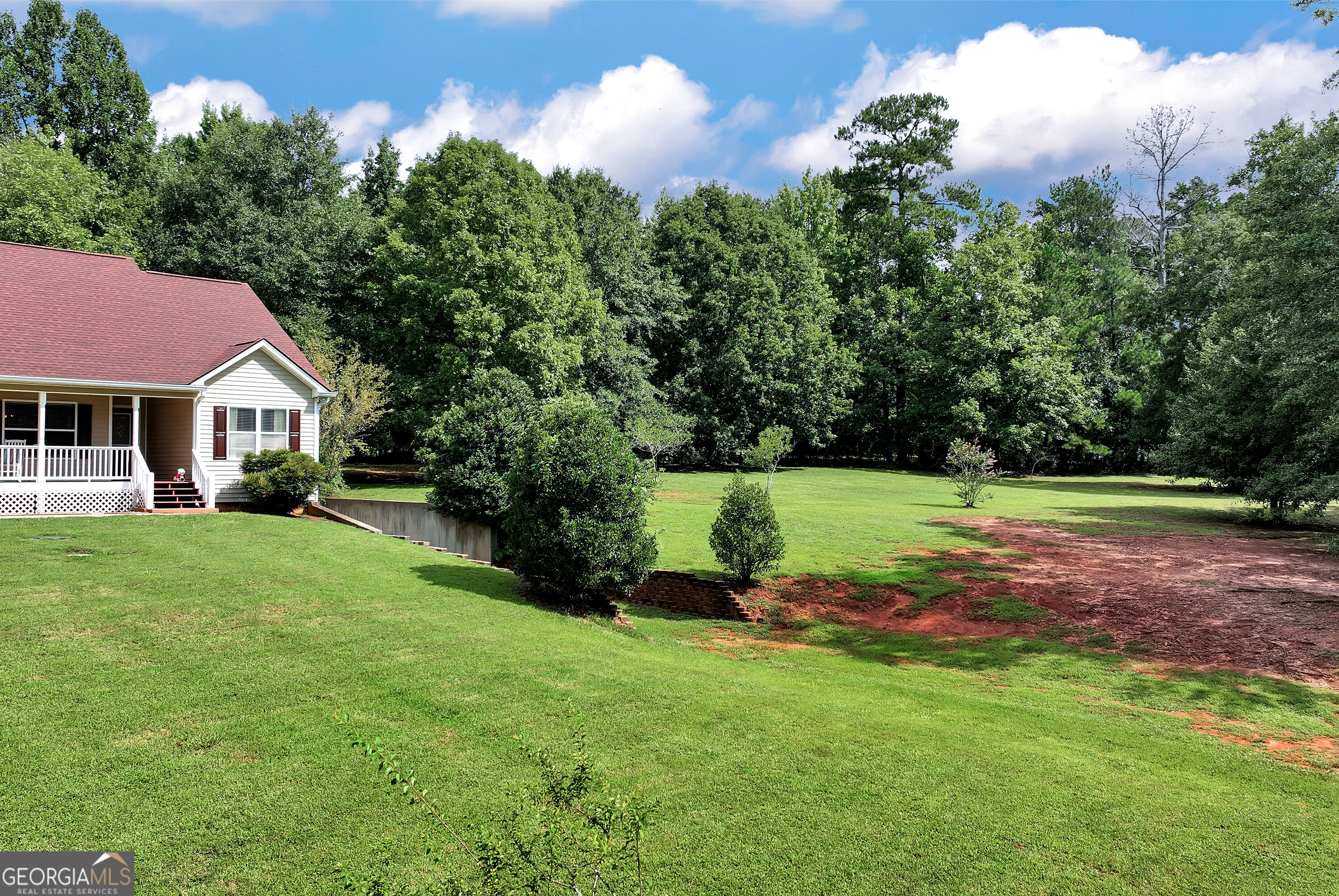817 Bluejay Way Property Photo 6