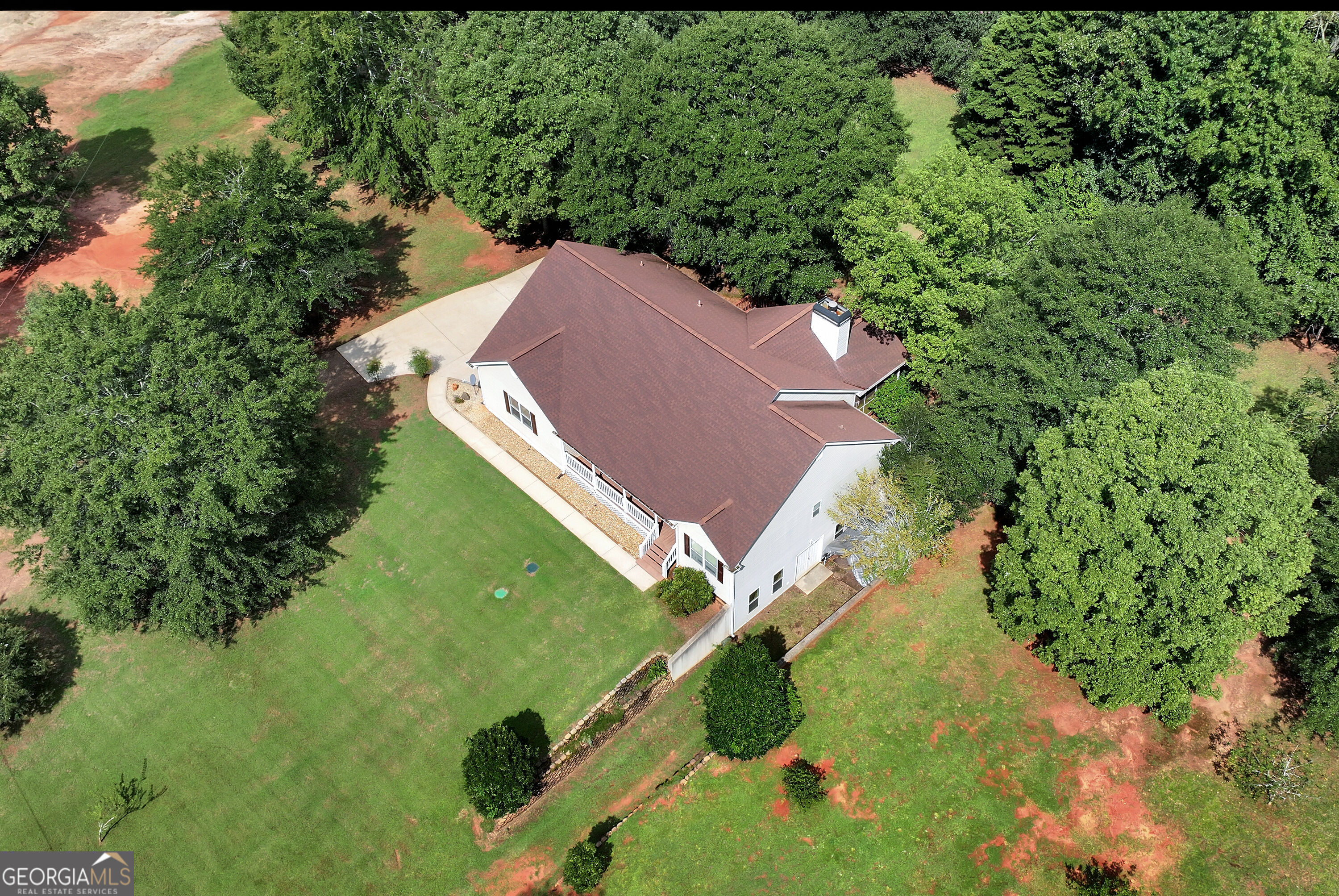 817 Bluejay Way Property Photo 7