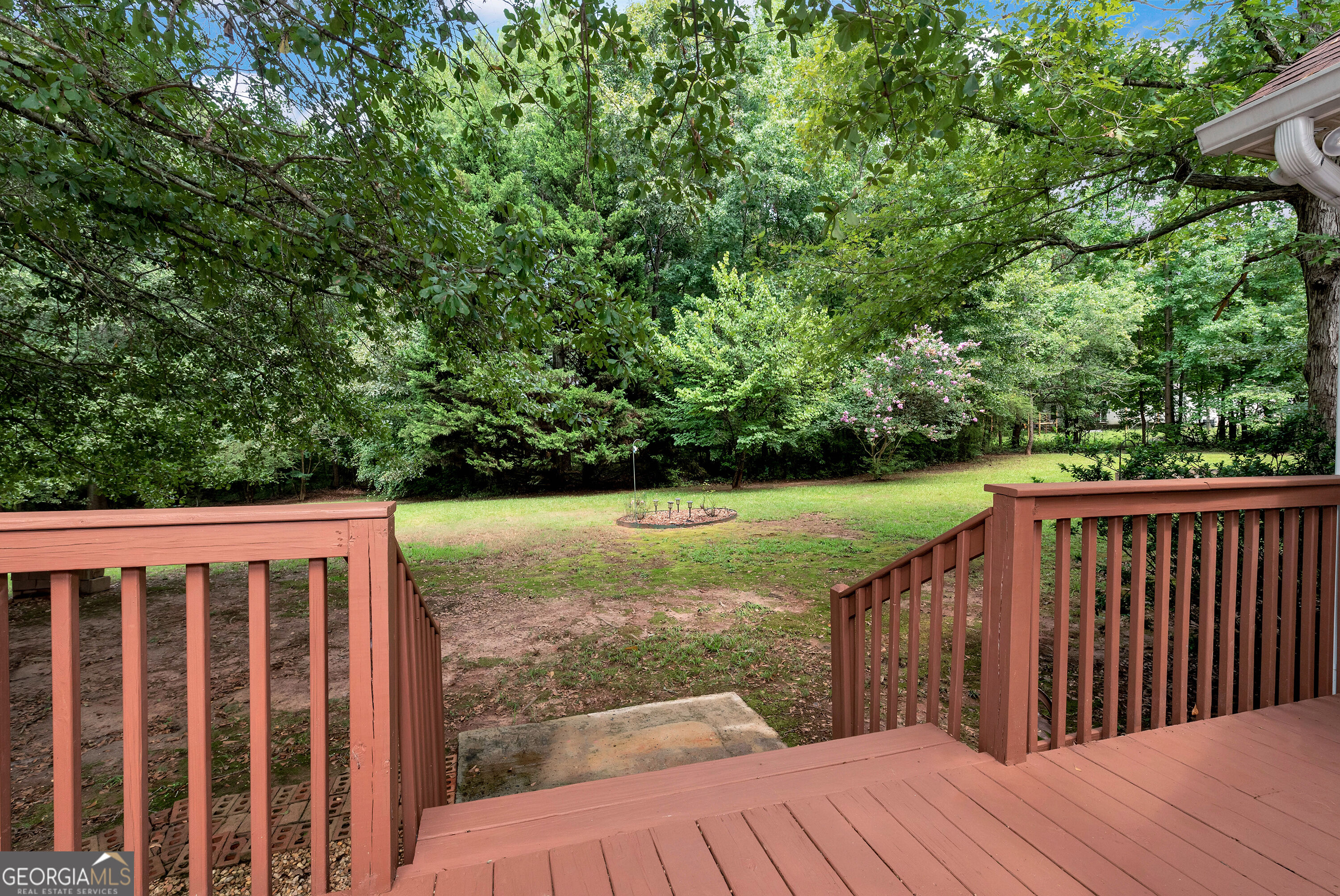 817 Bluejay Way Property Photo 24