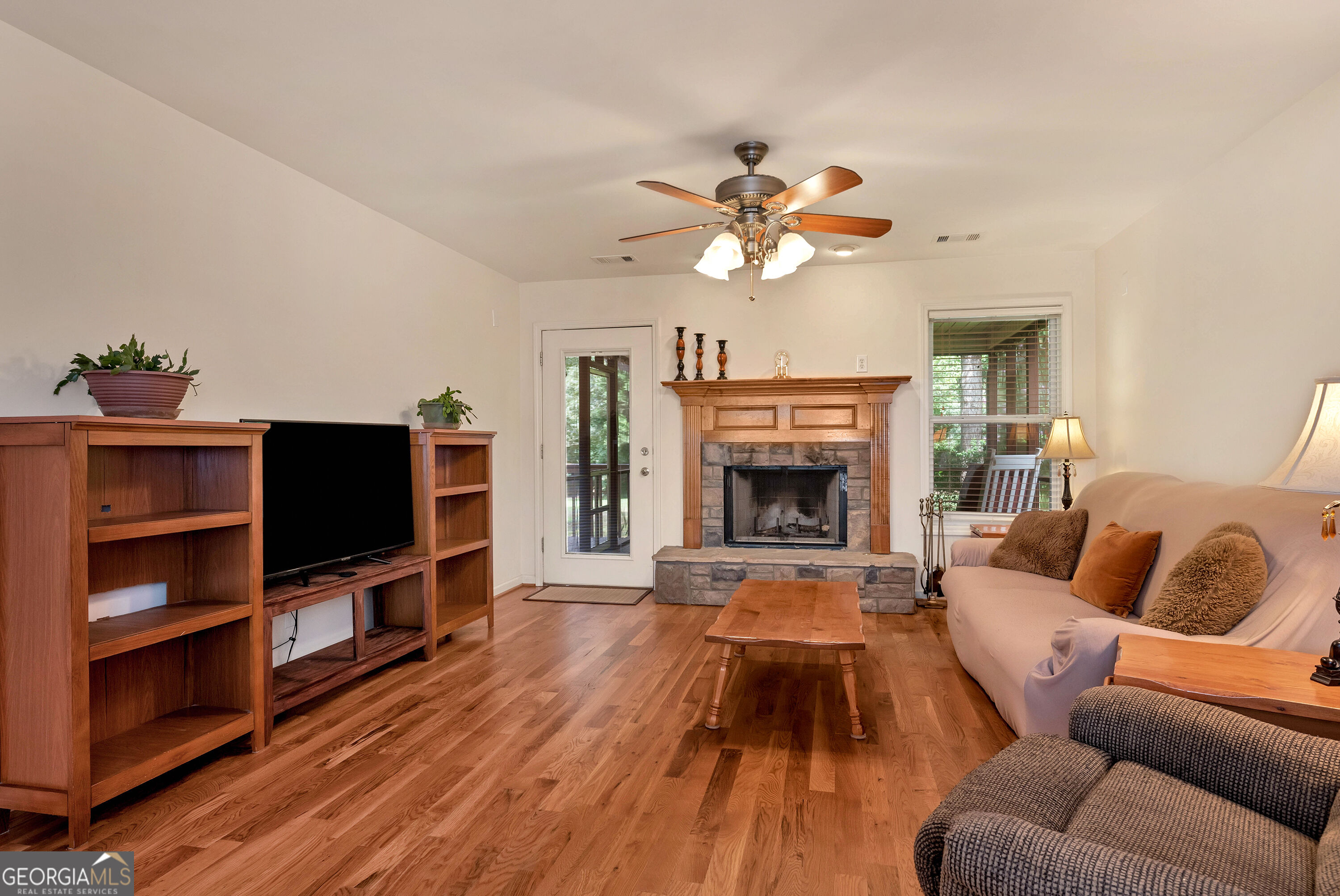 817 Bluejay Way Property Photo 36