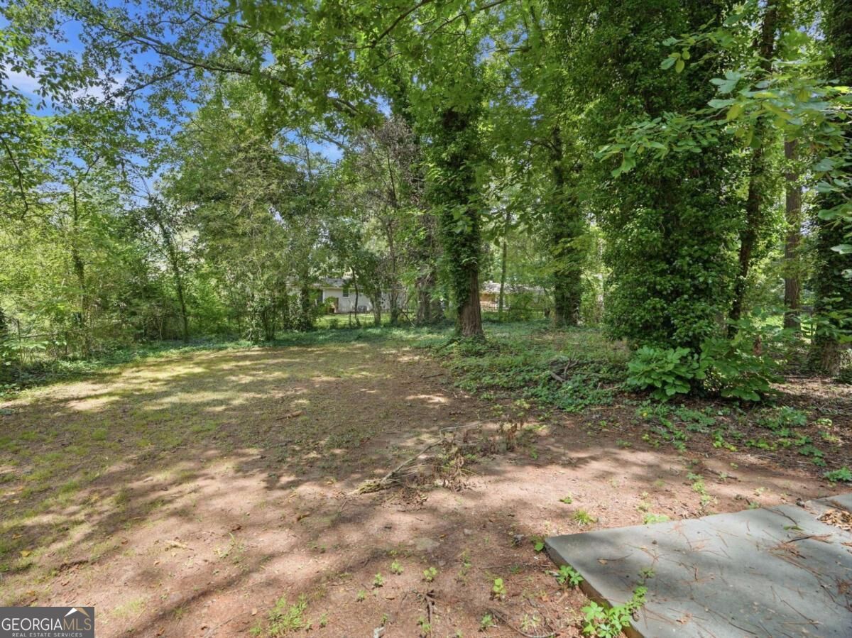 4448 Malibu Drive Property Photo 5