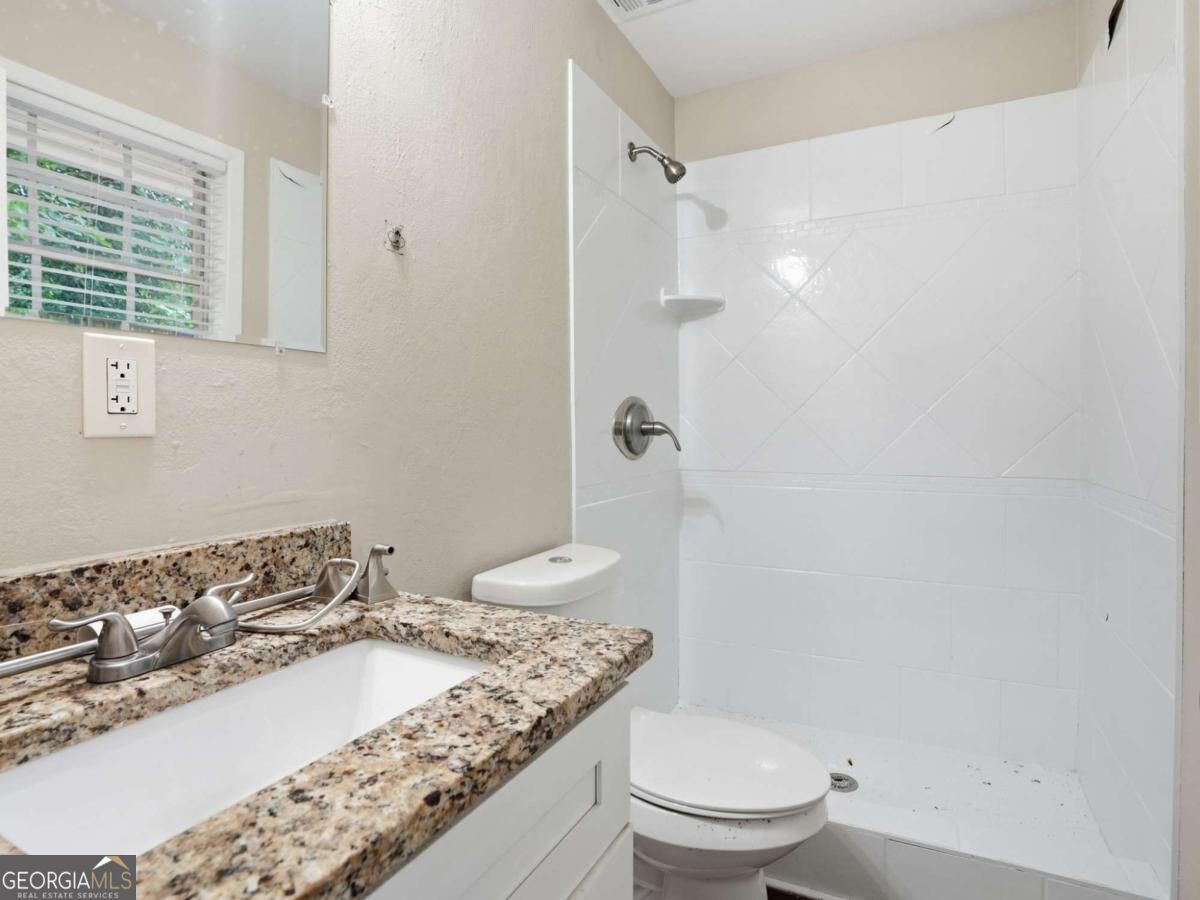 4448 Malibu Drive Property Photo 11