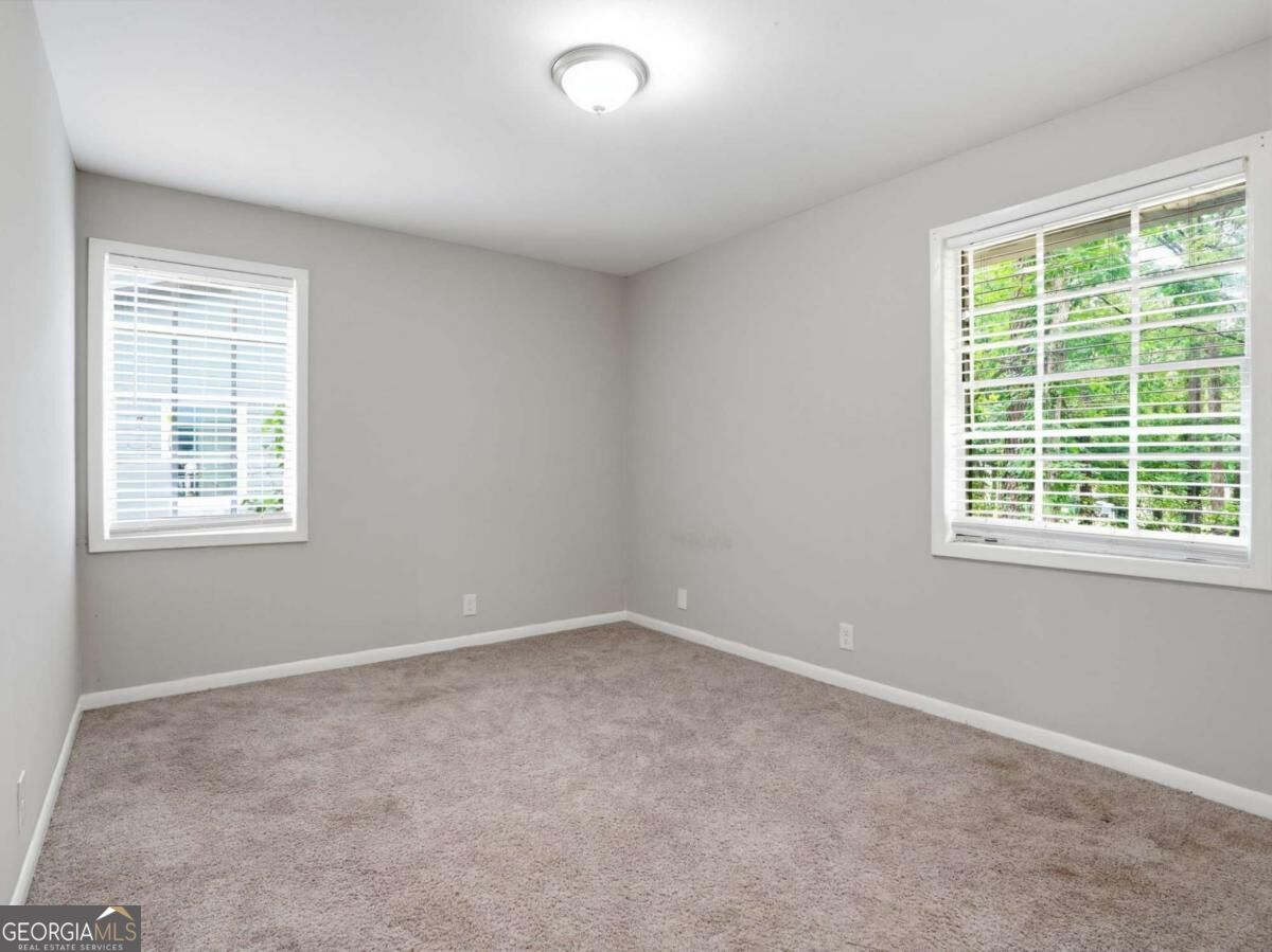 4448 Malibu Drive Property Photo 16