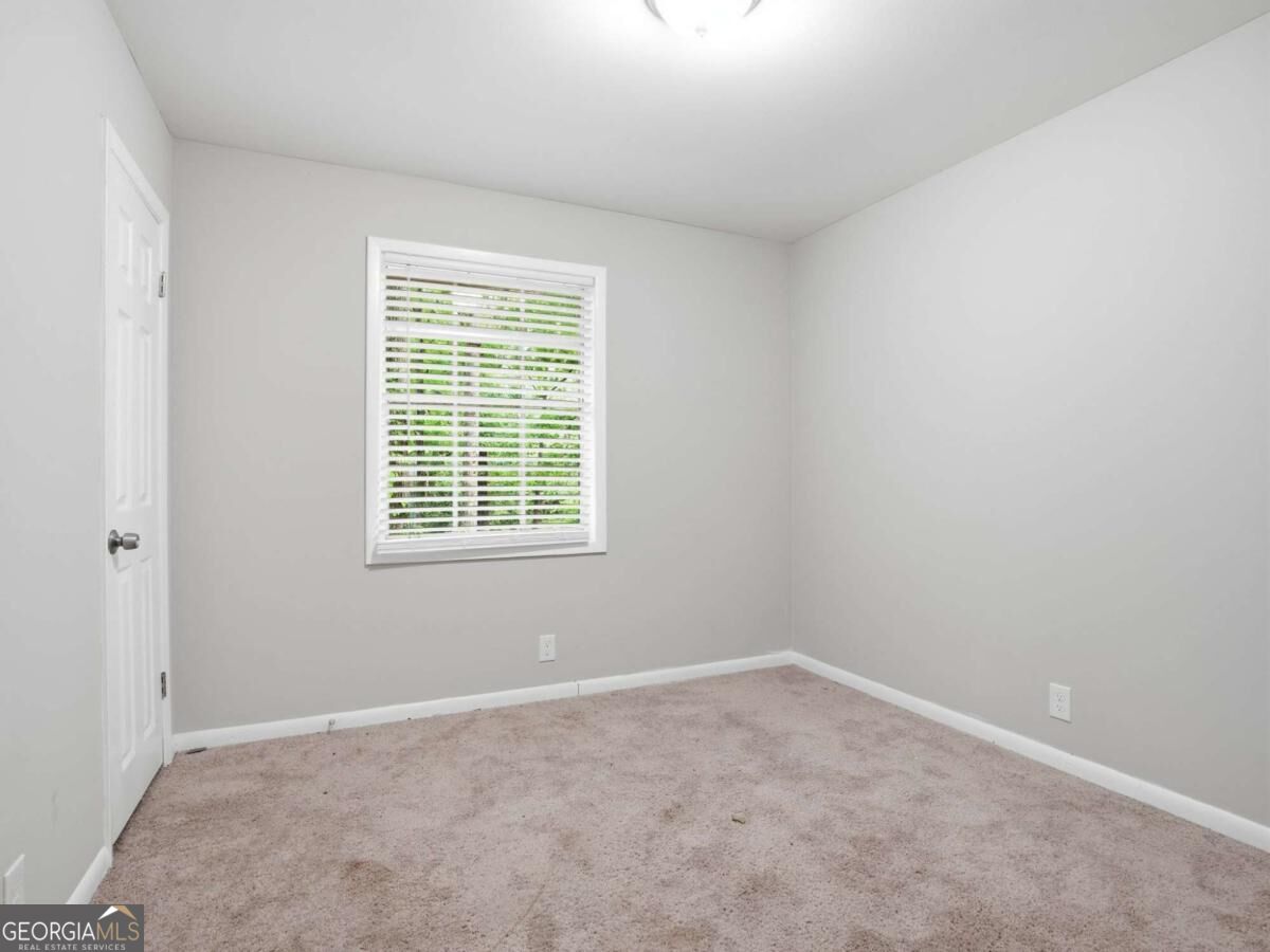 4448 Malibu Drive Property Photo 18