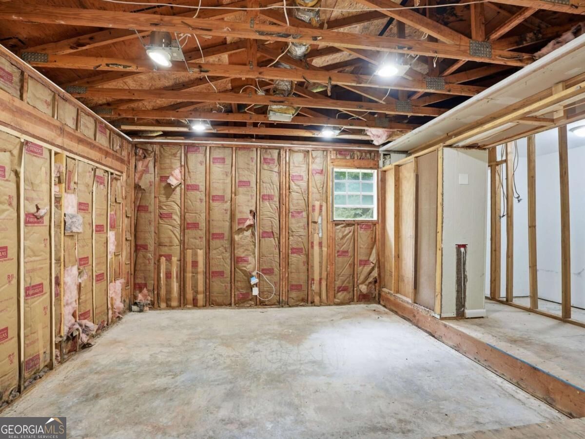 4448 Malibu Drive Property Photo 24