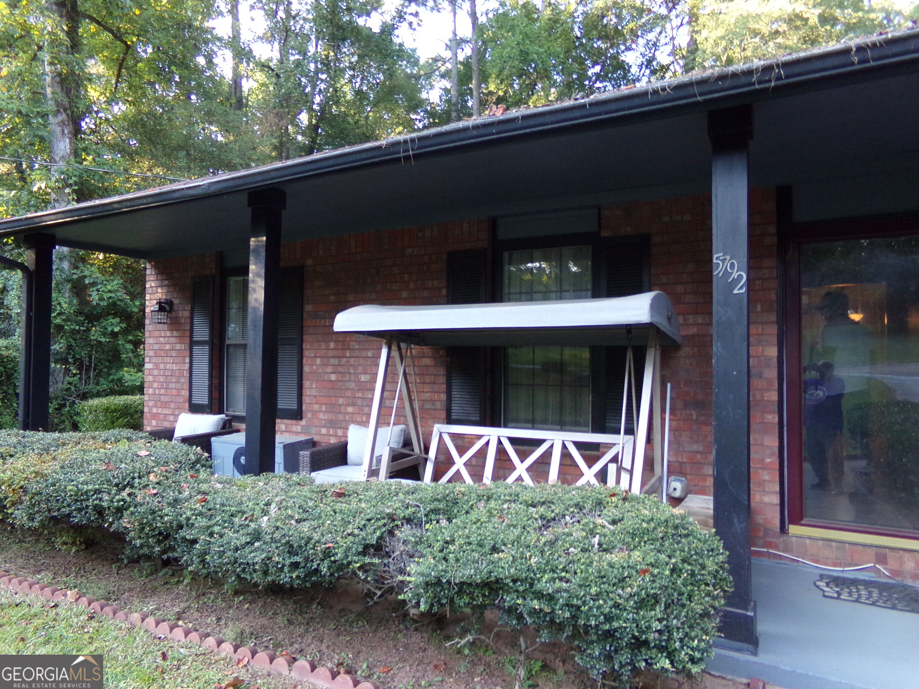5792 Windermere Court Property Photo 3