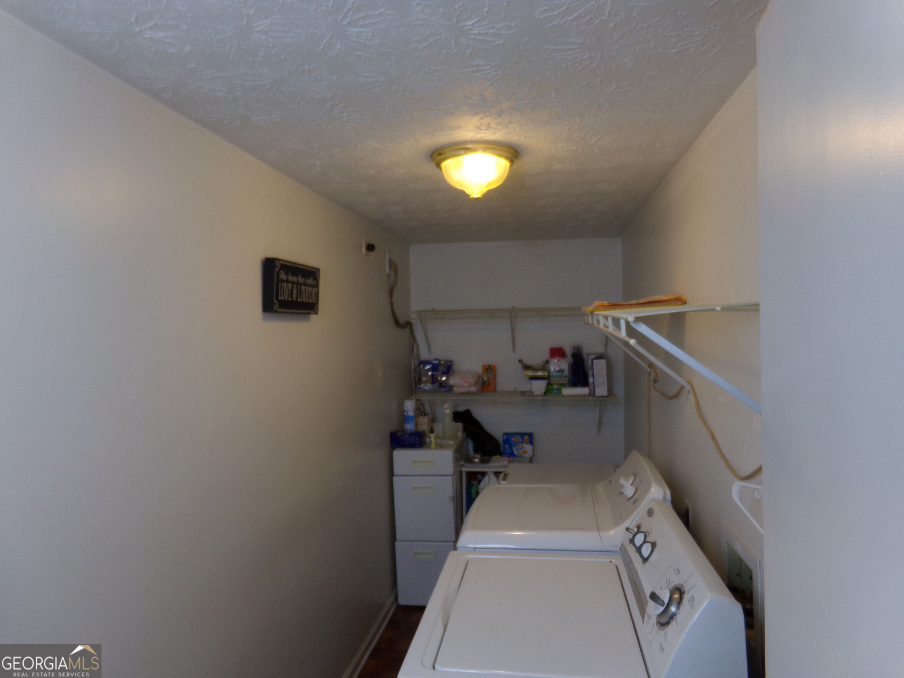 5792 Windermere Court Property Photo 7