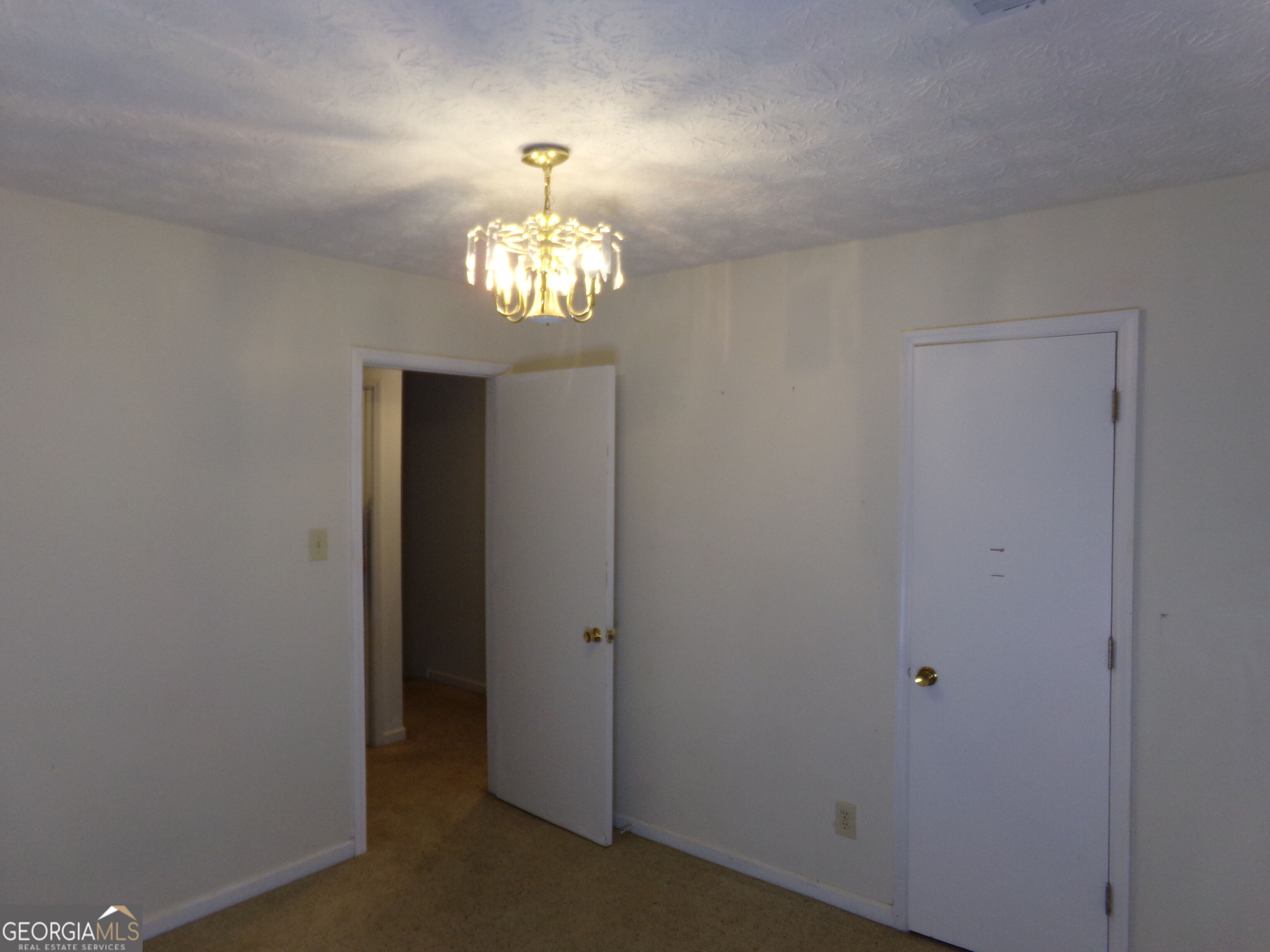 5792 Windermere Court Property Photo 13
