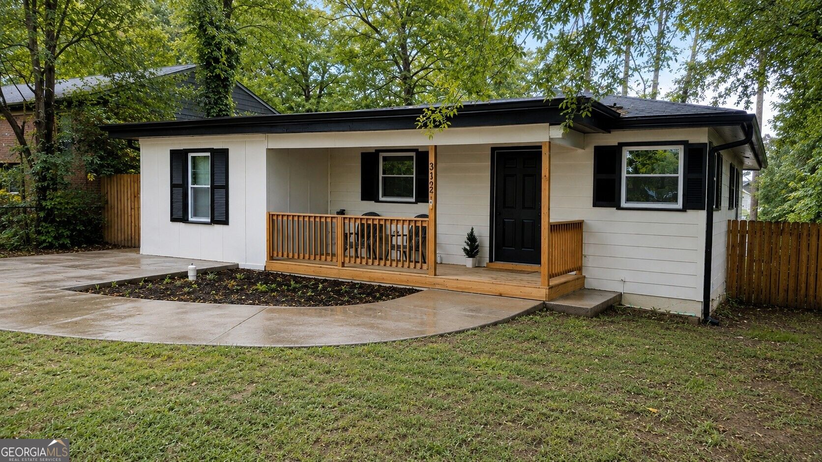 3132 Forrest Hills Drive Property Photo 1