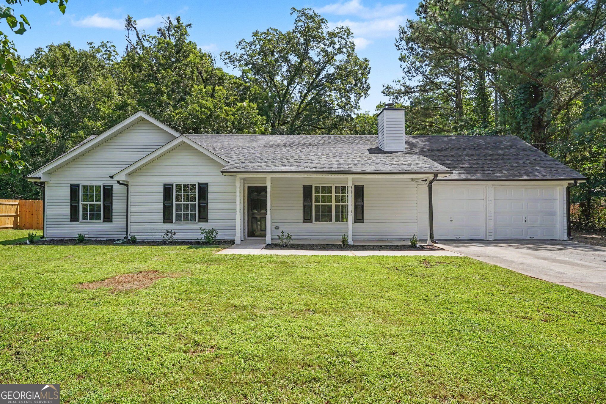 305 Veal Road Property Photo 2