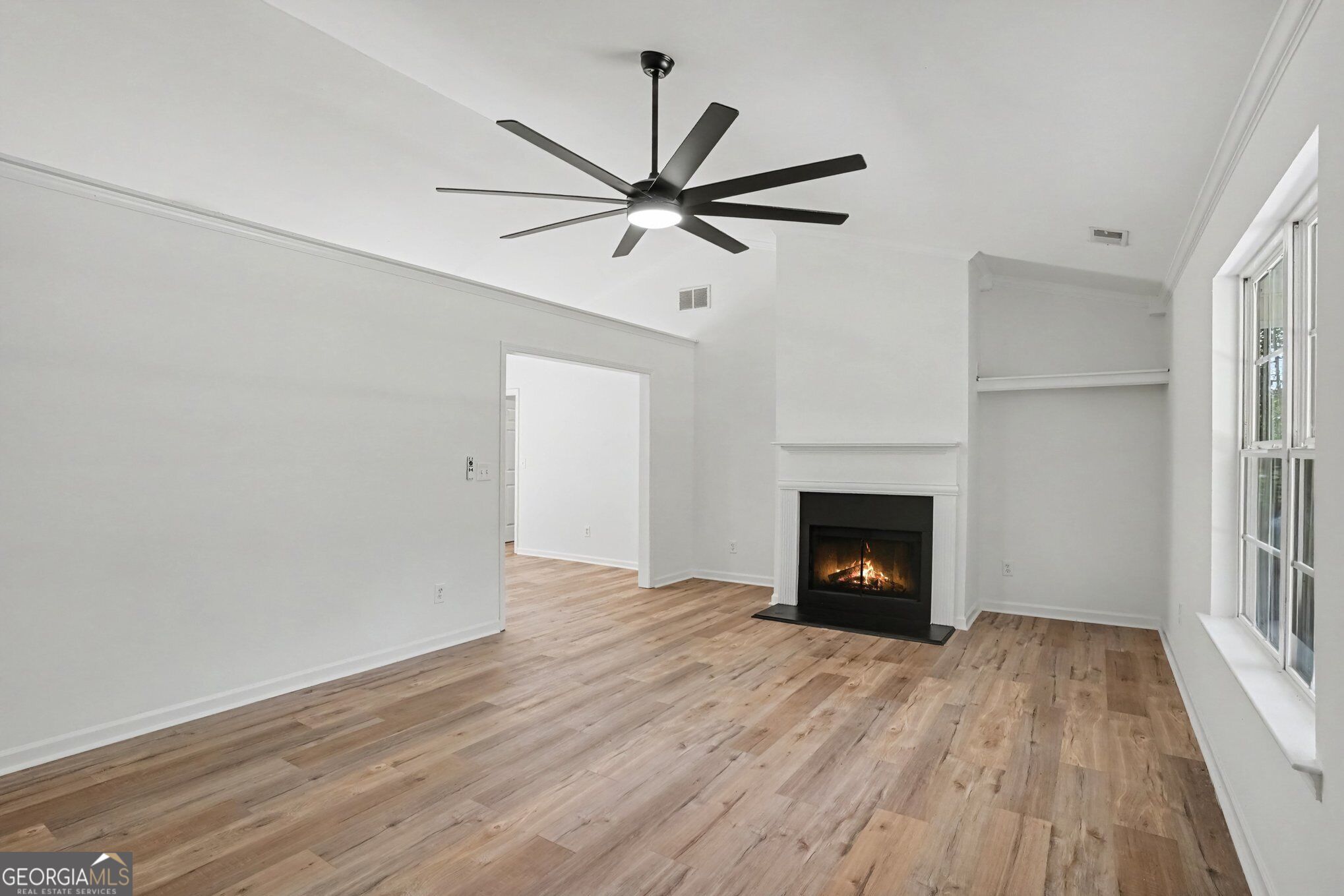 305 Veal Road Property Photo 6