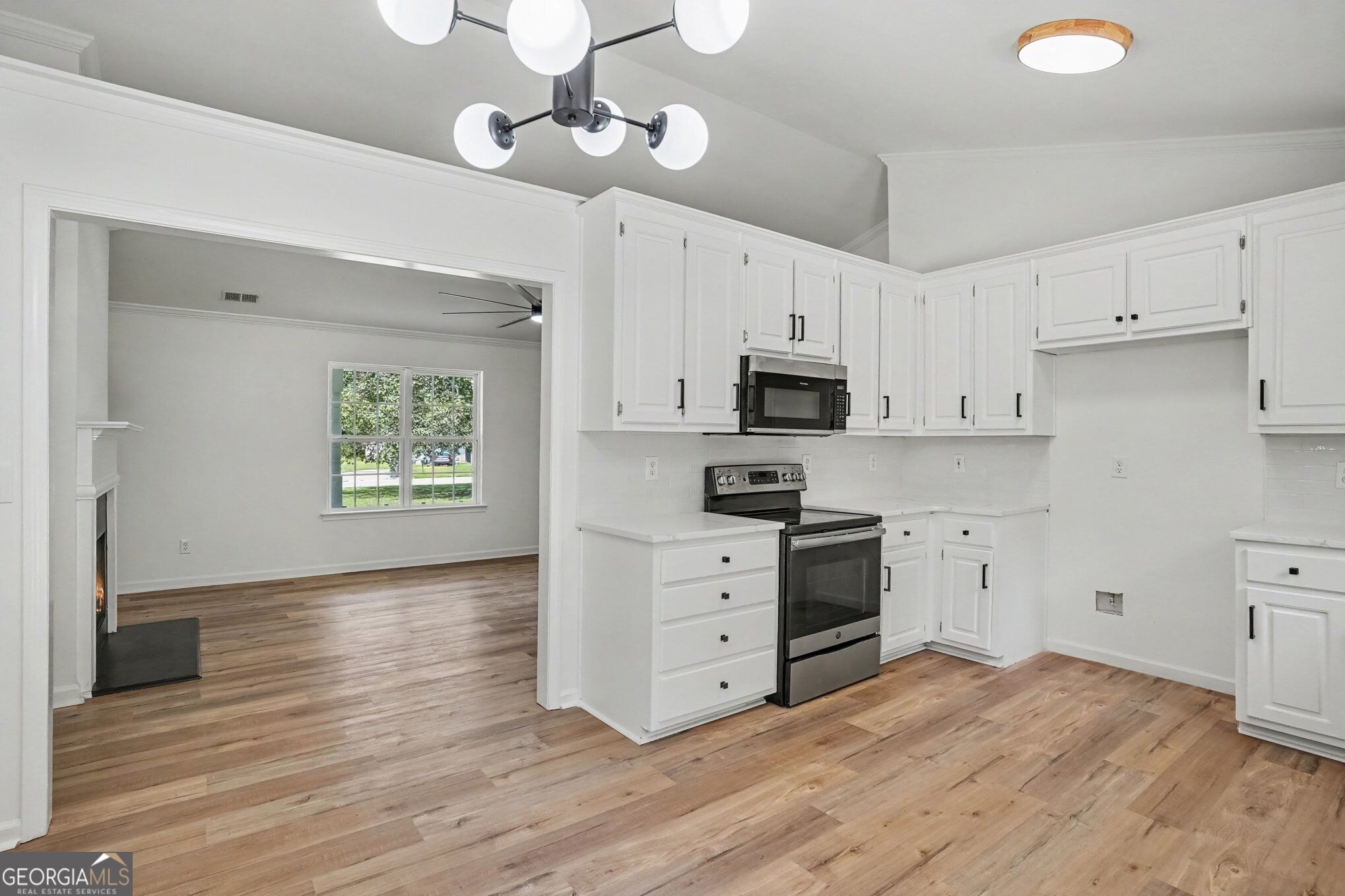 305 Veal Road Property Photo 10