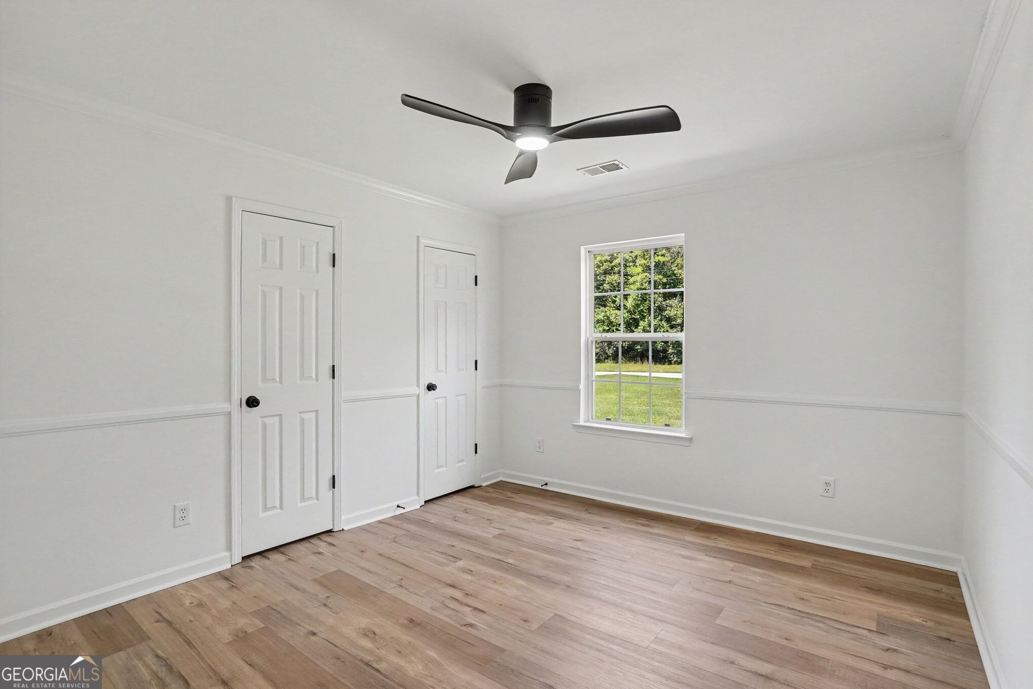 305 Veal Road Property Photo 16