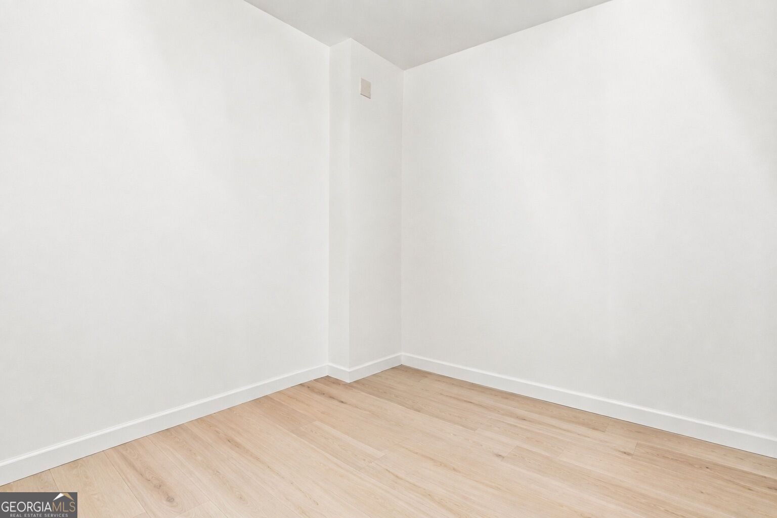 232 South Village Square Property Photo 59