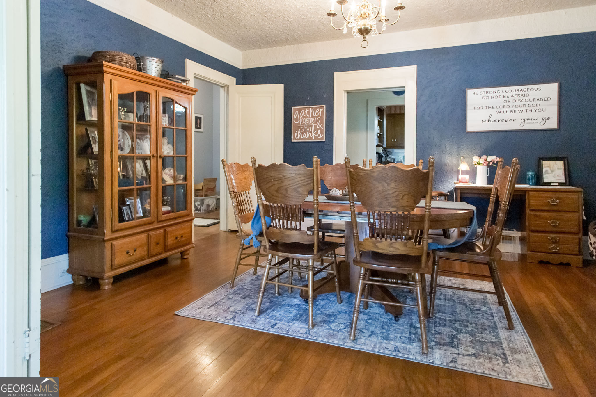 711 Holly Street Property Photo 15