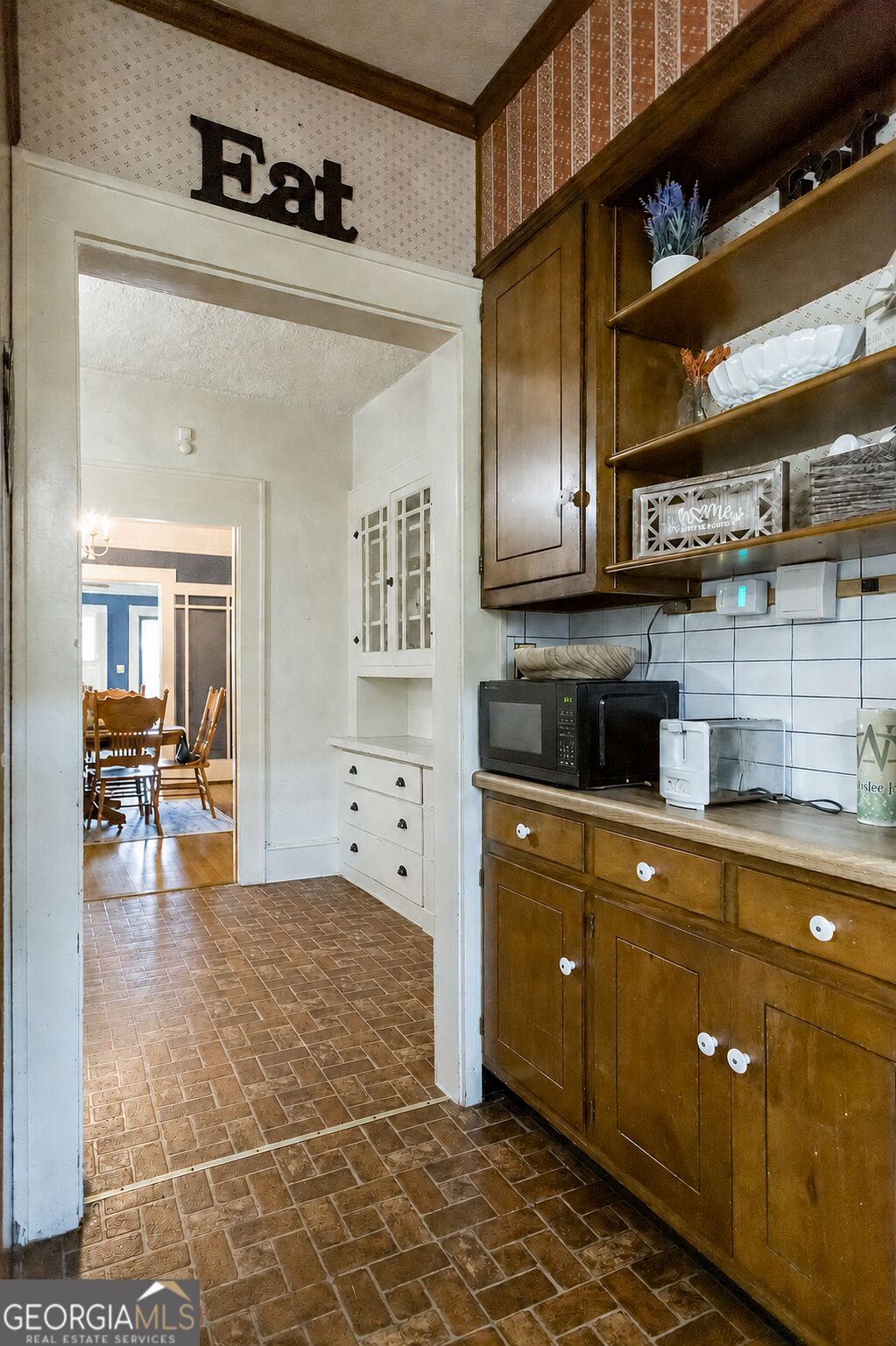 711 Holly Street Property Photo 22