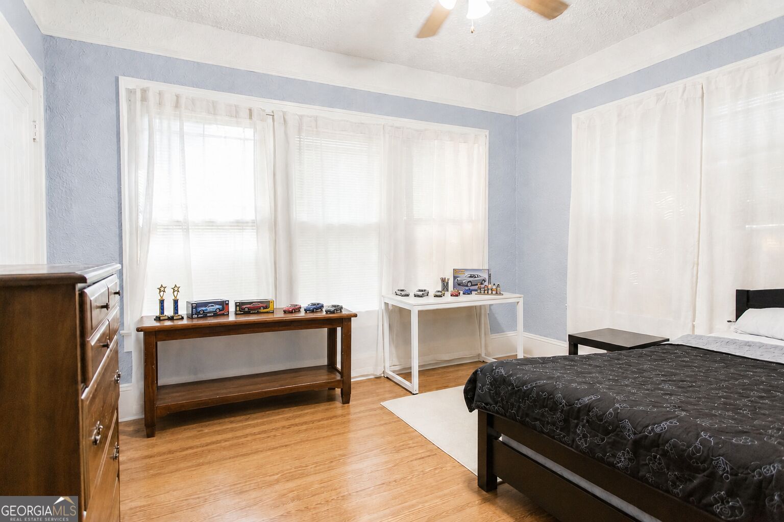 711 Holly Street Property Photo 39