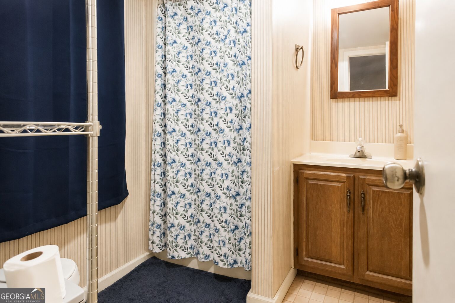 711 Holly Street Property Photo 45