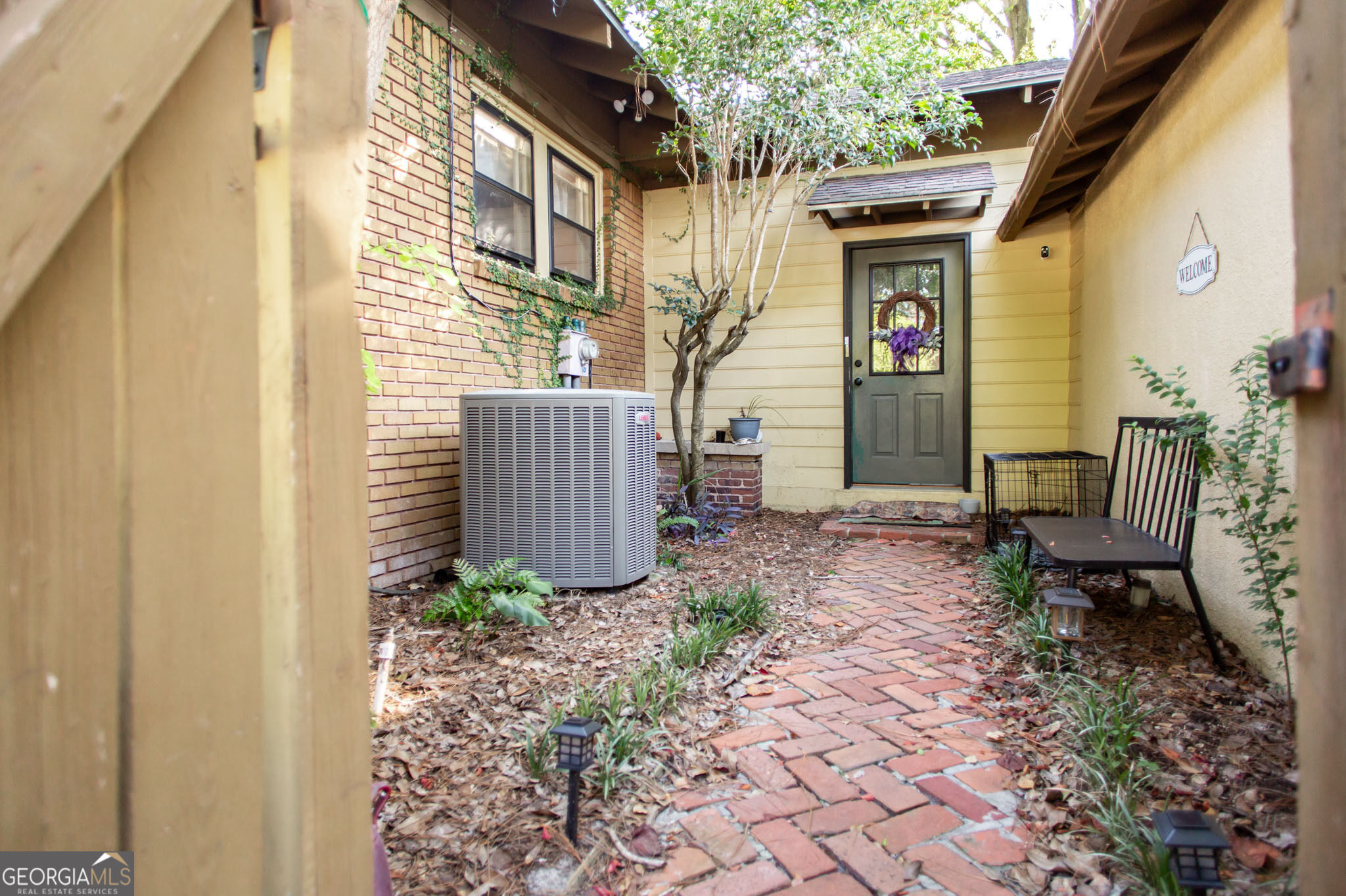 711 Holly Street Property Photo 49