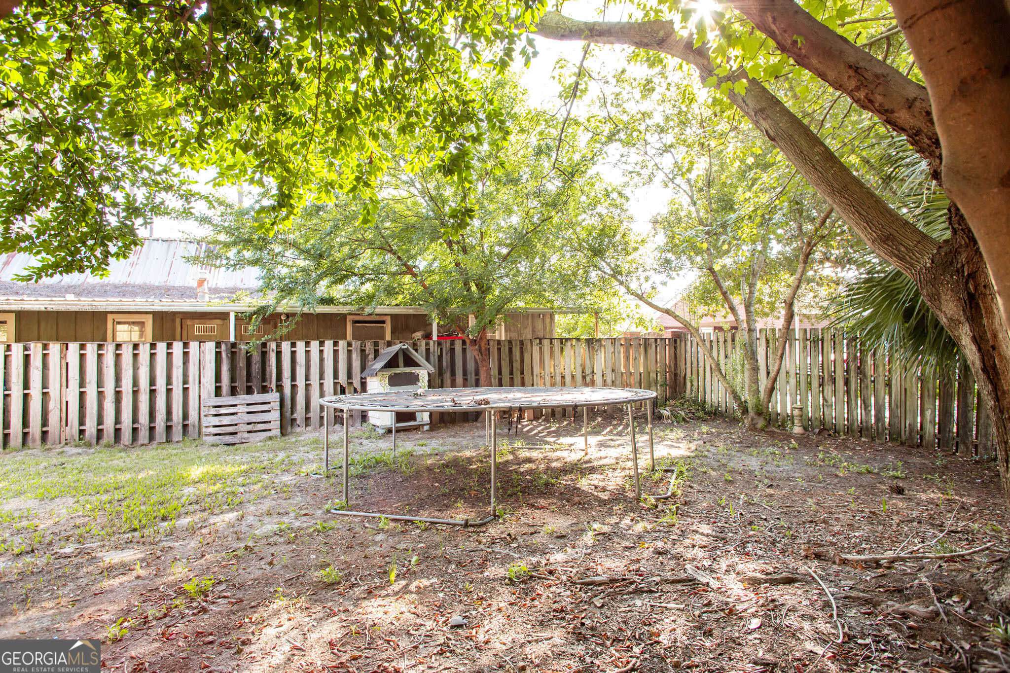 711 Holly Street Property Photo 52