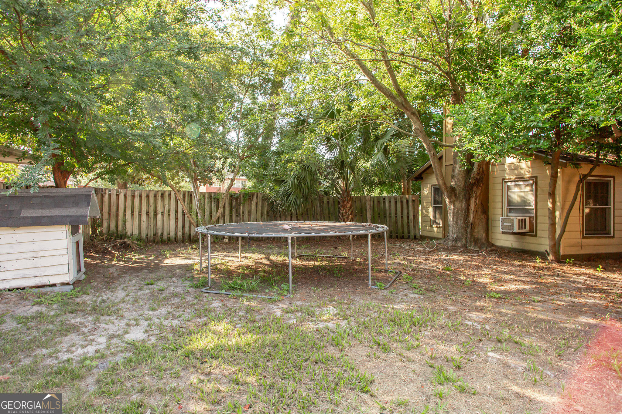 711 Holly Street Property Photo 54