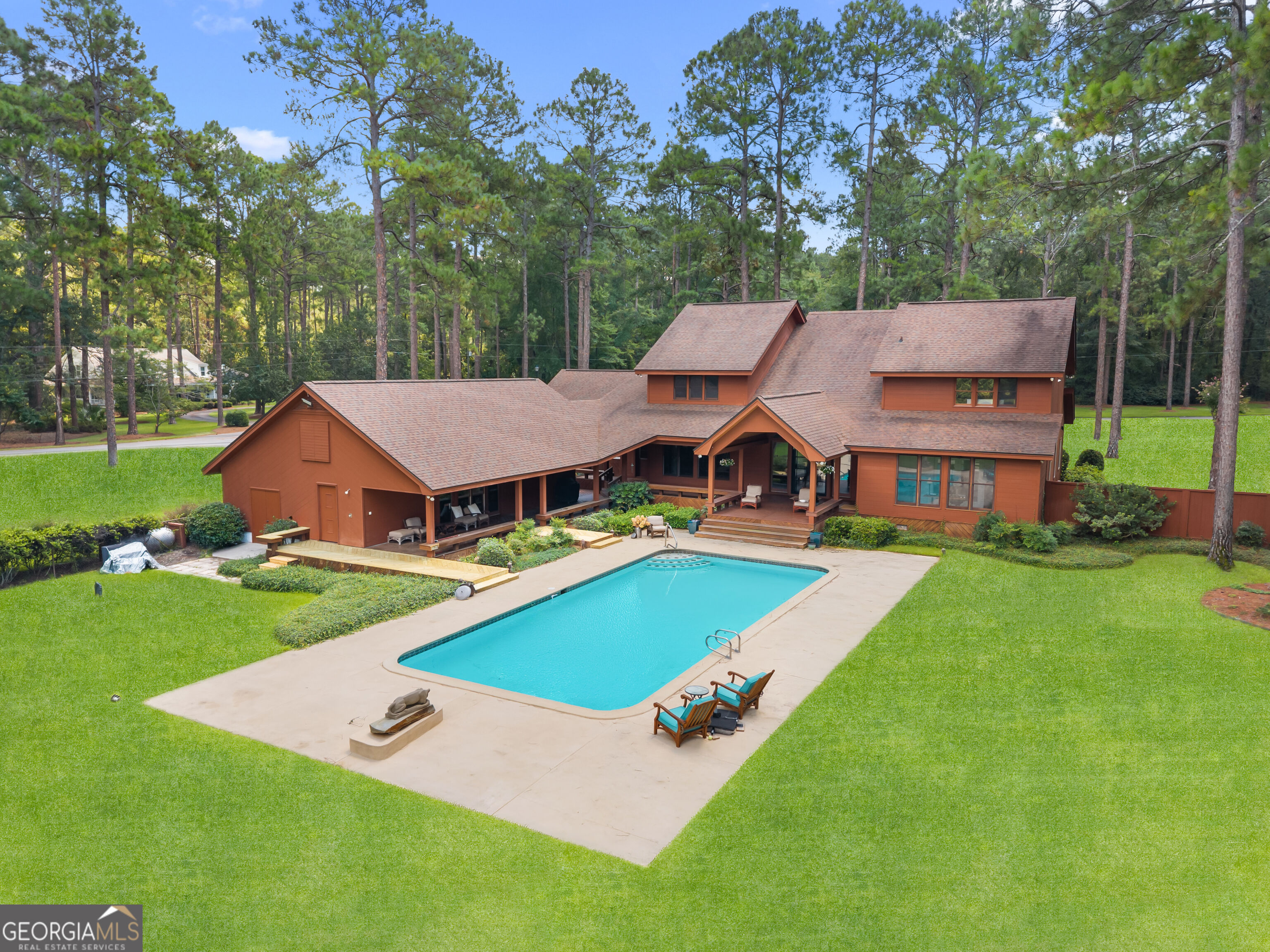 7 Whippoorwill Drive Property Photo 2